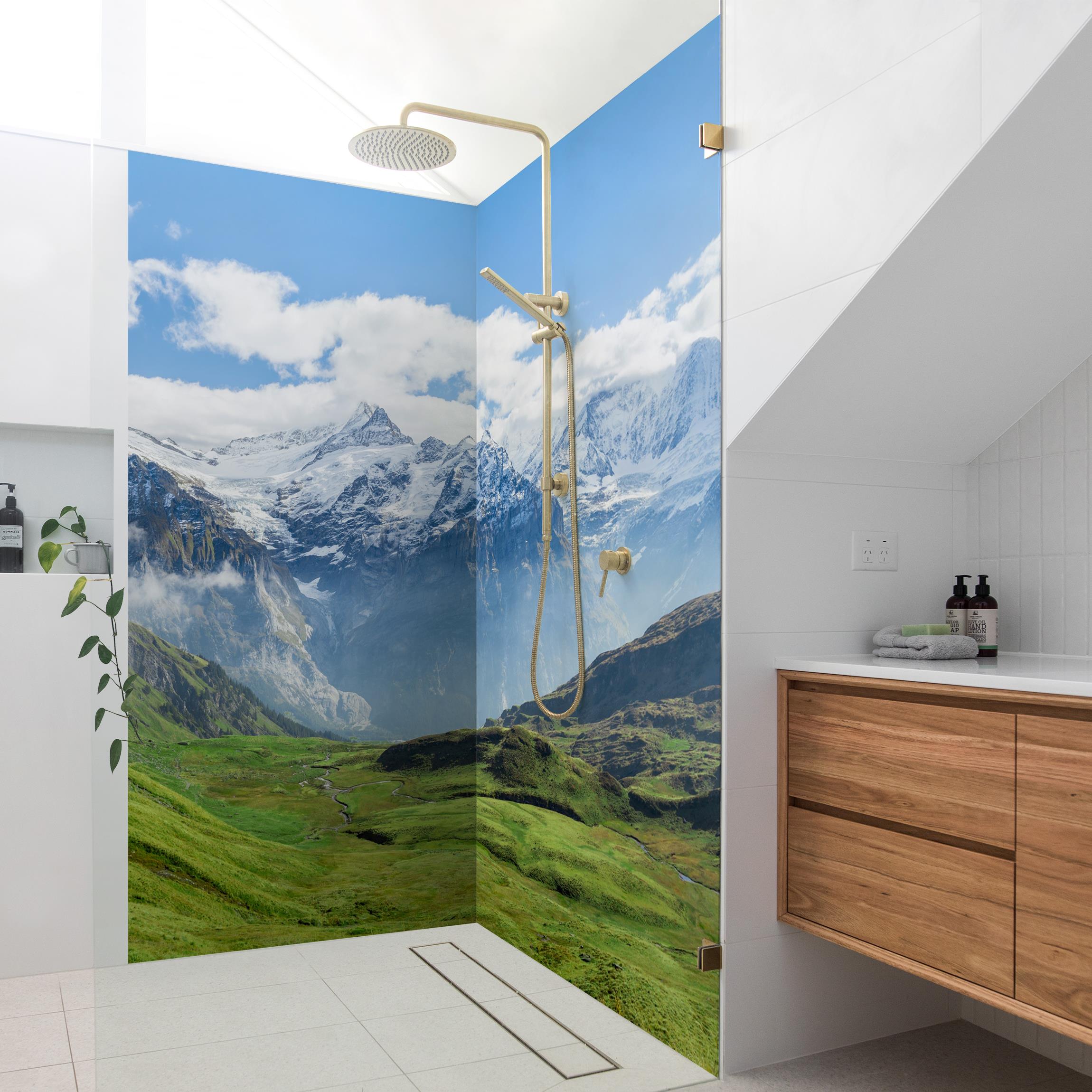 Duschrückwand Schweizer Alpenpanorama