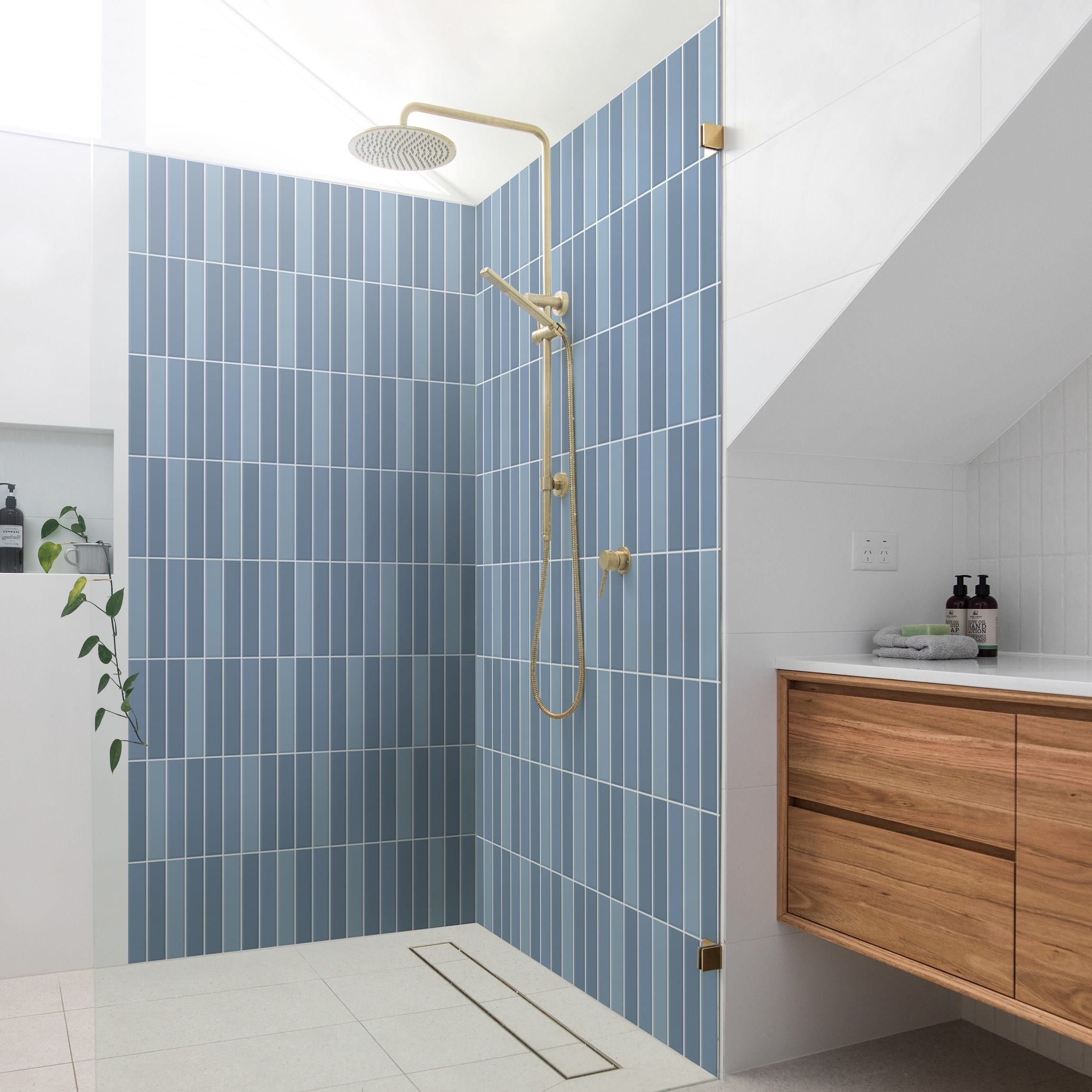 Duschrückwand Subway Fliesen - Hellblau