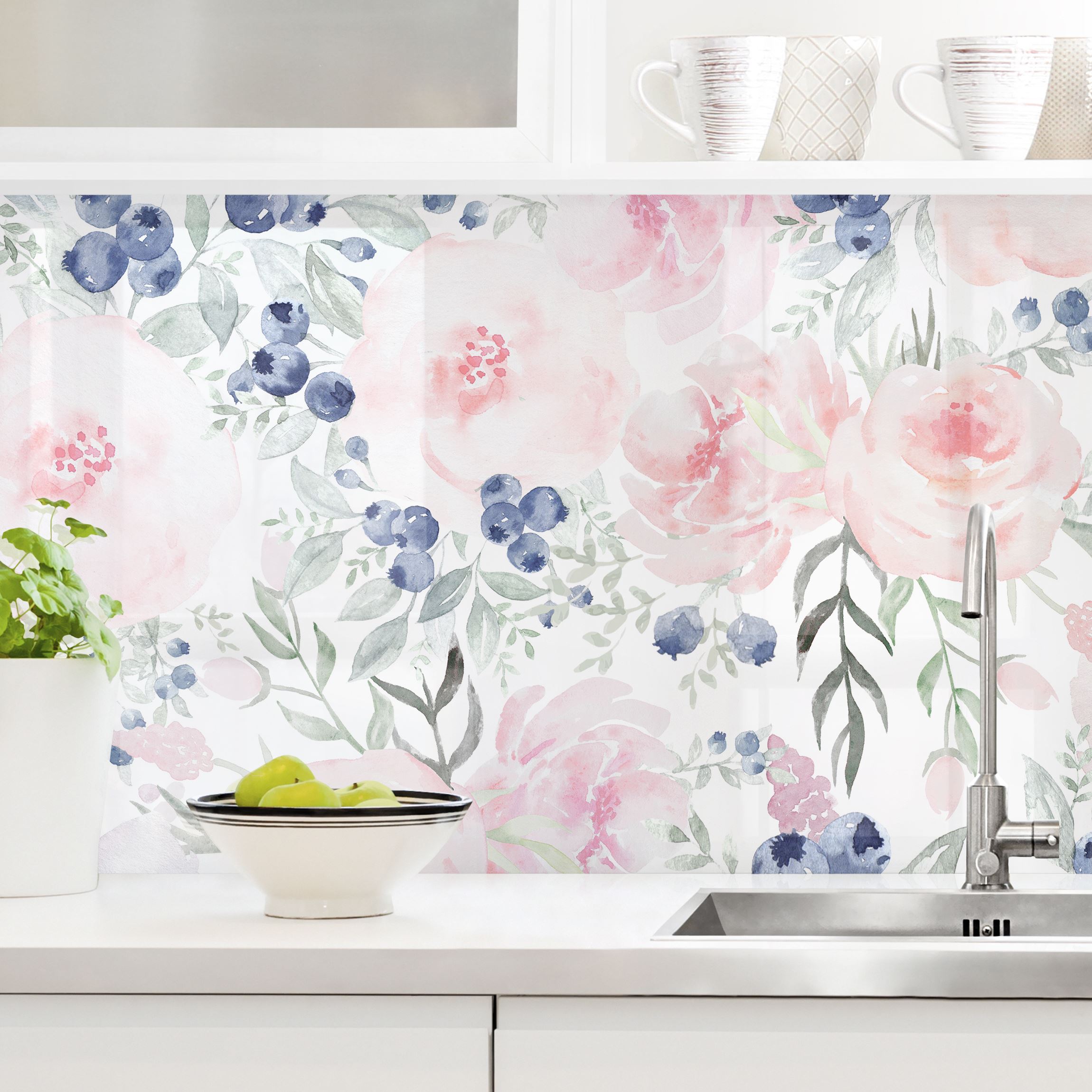 Küchenrückwand Rosa Rosen mit Blaubeeren vor Weiß II