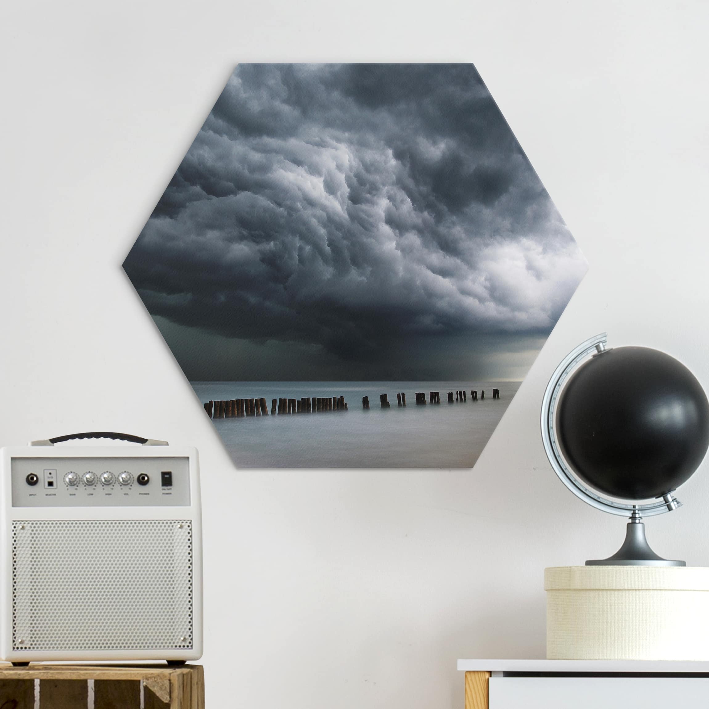 Hexagon-Alu-Dibond Bild Sturmwolken über der Ostsee