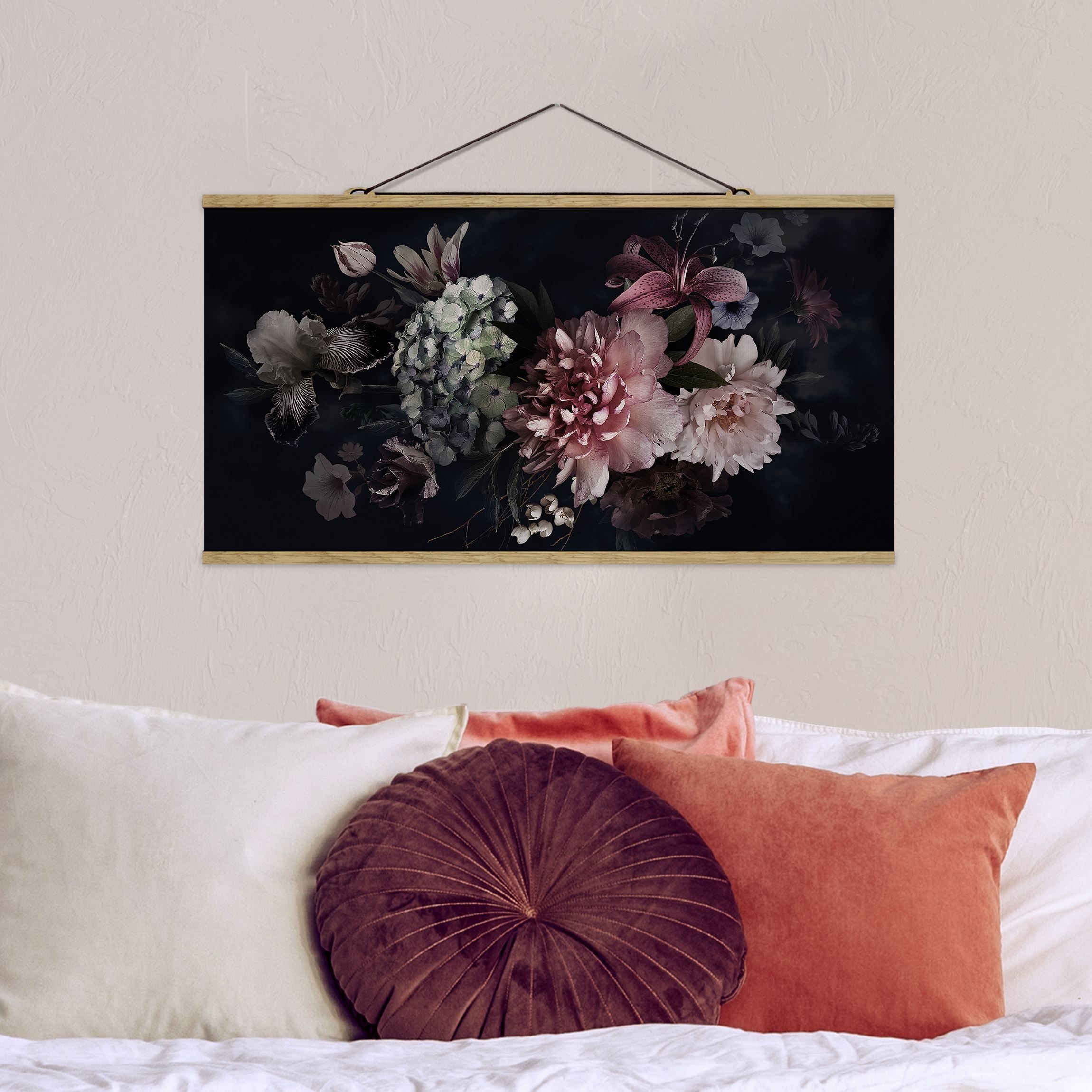 Stoffbild - Querformat Blumen mit Nebel auf Schwarz