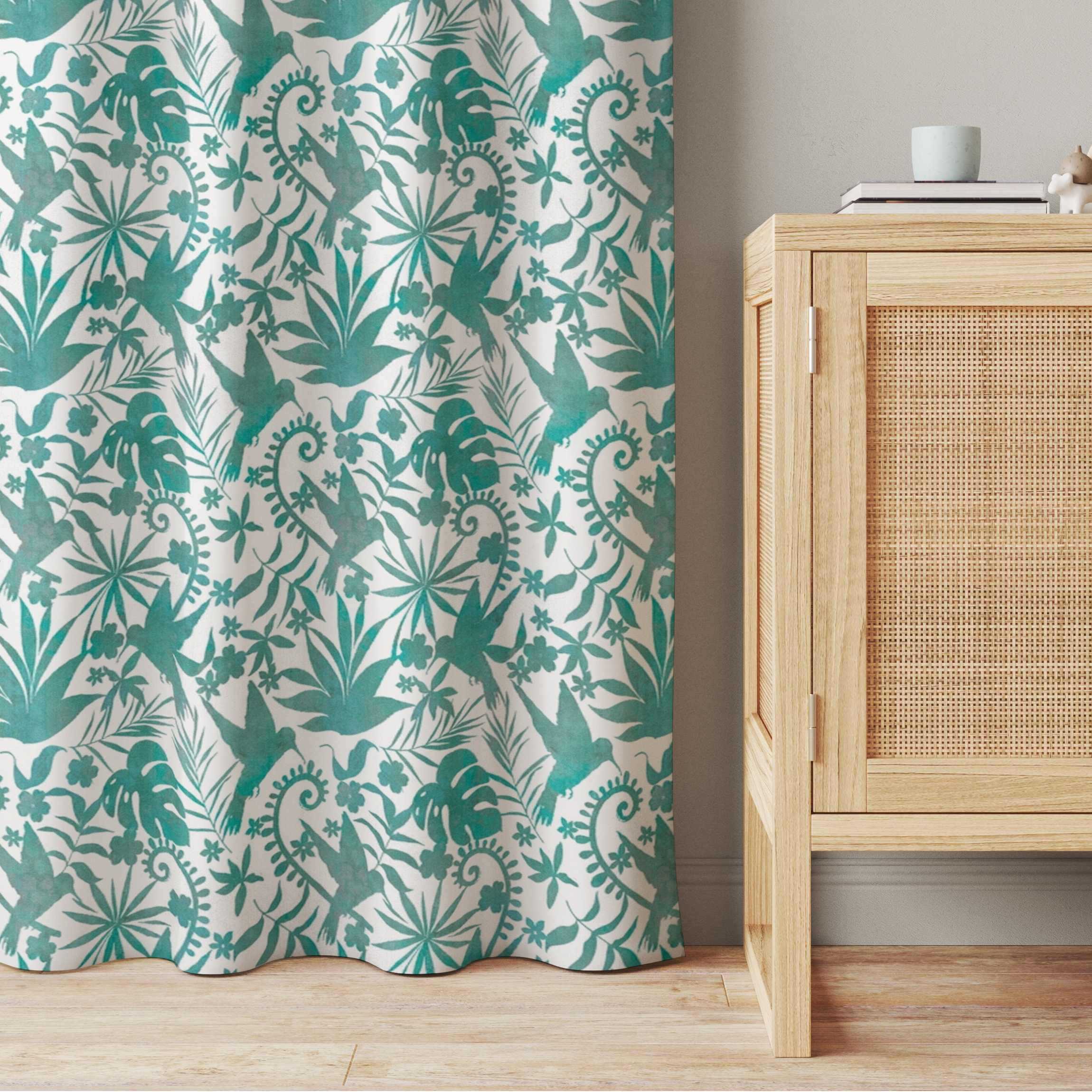 Vorhang Aquarell Kolibri und Pflanzen Silhouetten Muster in Türkis