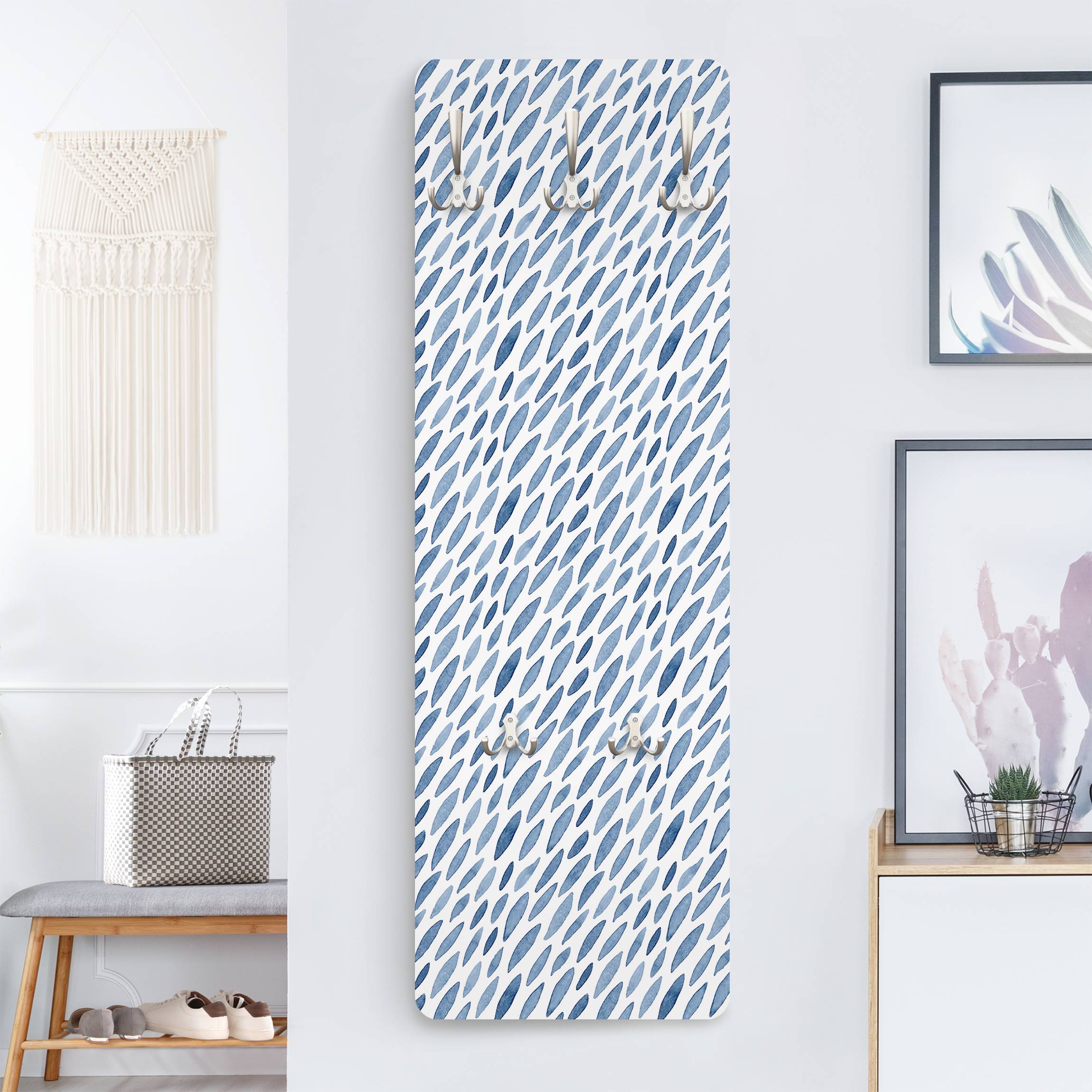 Wandgarderobe Holzpaneel Aquarell Regen in Indigo klein und groß