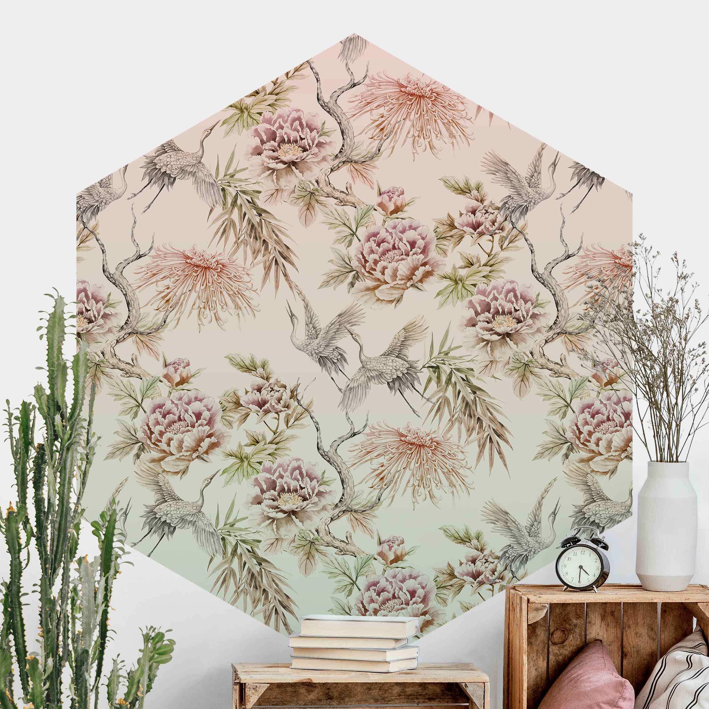 Hexagon Mustertapete Aquarell Vögel mit großen Blüten in Ombre