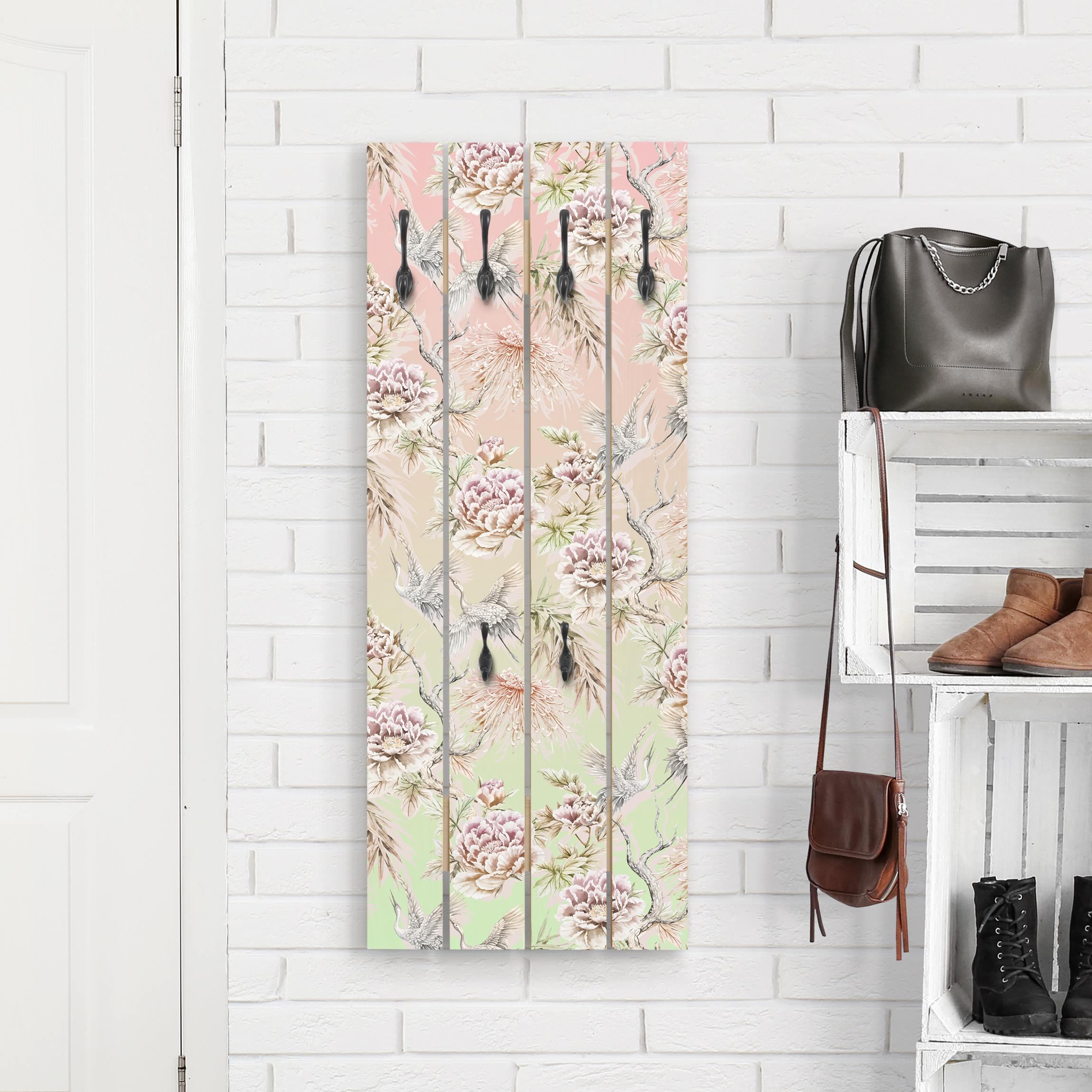 Wandgarderobe Aquarell Vögel mit großen Blüten und Ombre