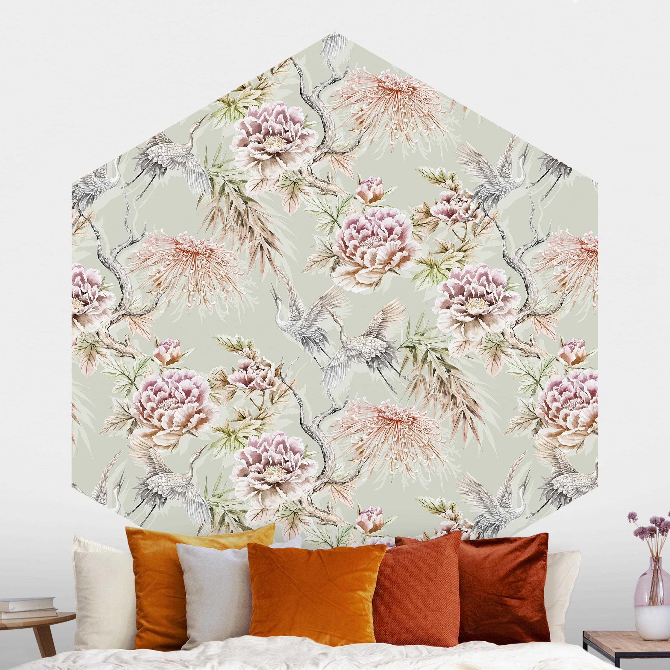 Hexagon Mustertapete Aquarell Vögel mit großen Blüten vor Mint