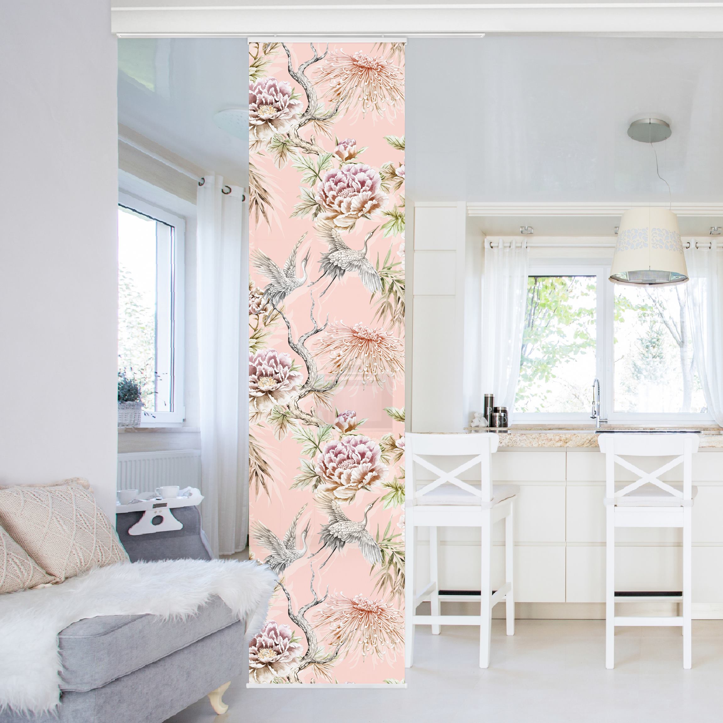 Schiebegardine Aquarell Vögel mit großen Blüten vor Rosa