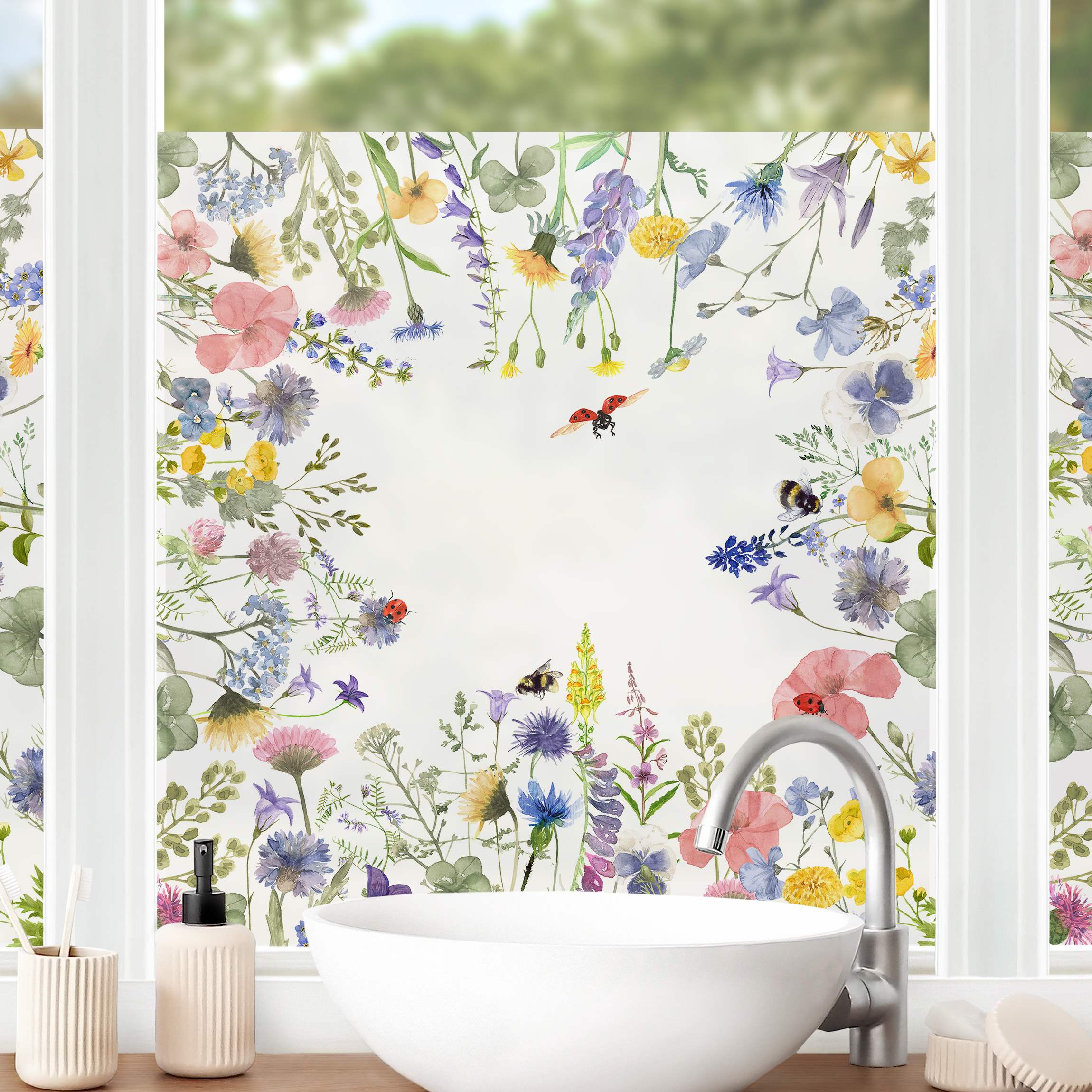 Fensterfolie Aquarellierte Blumen mit Marienkäfern