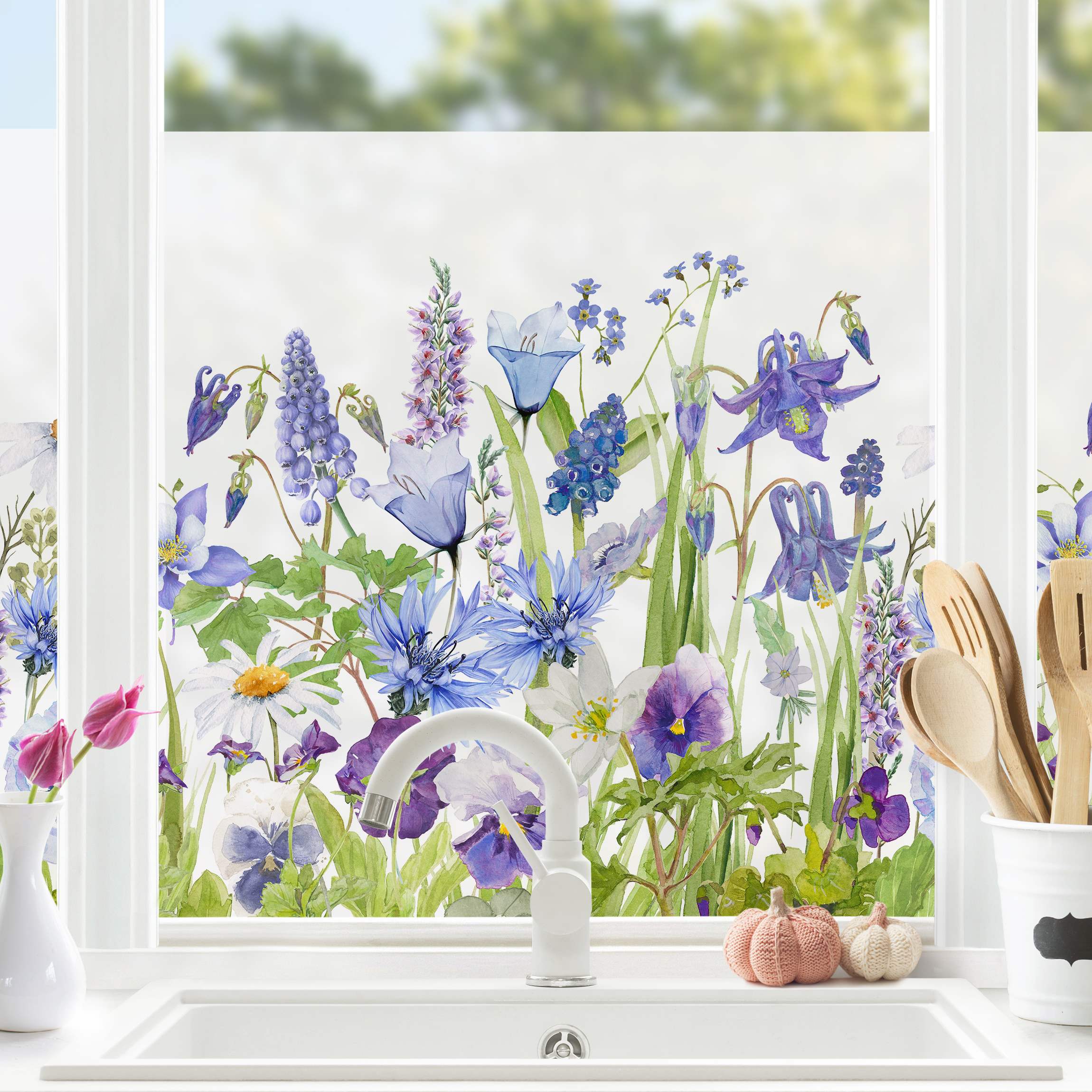Fensterfolie Aquarellierte Blumenwiese in Blau