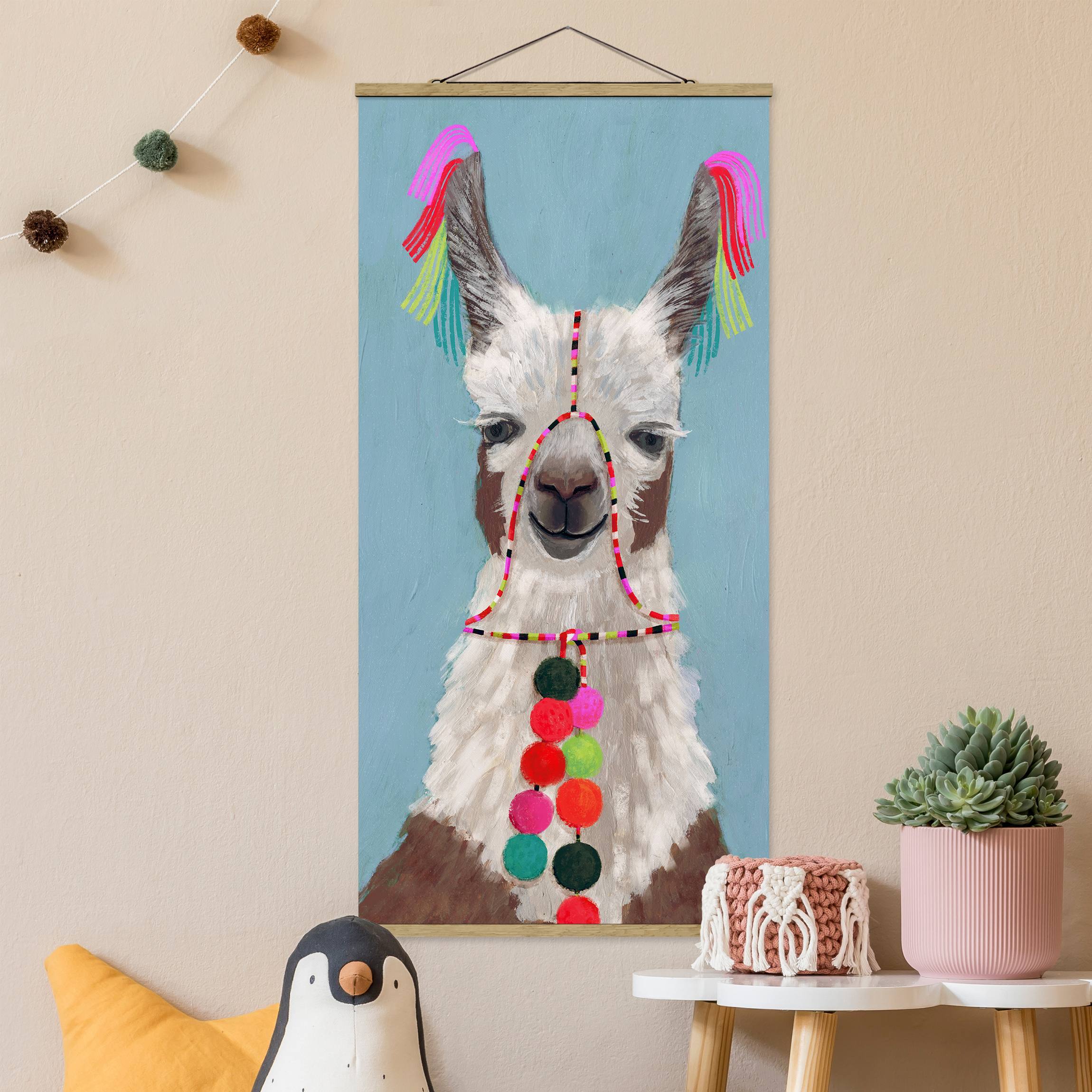 Stoffbild - Hochformat Lama mit Schmuck III