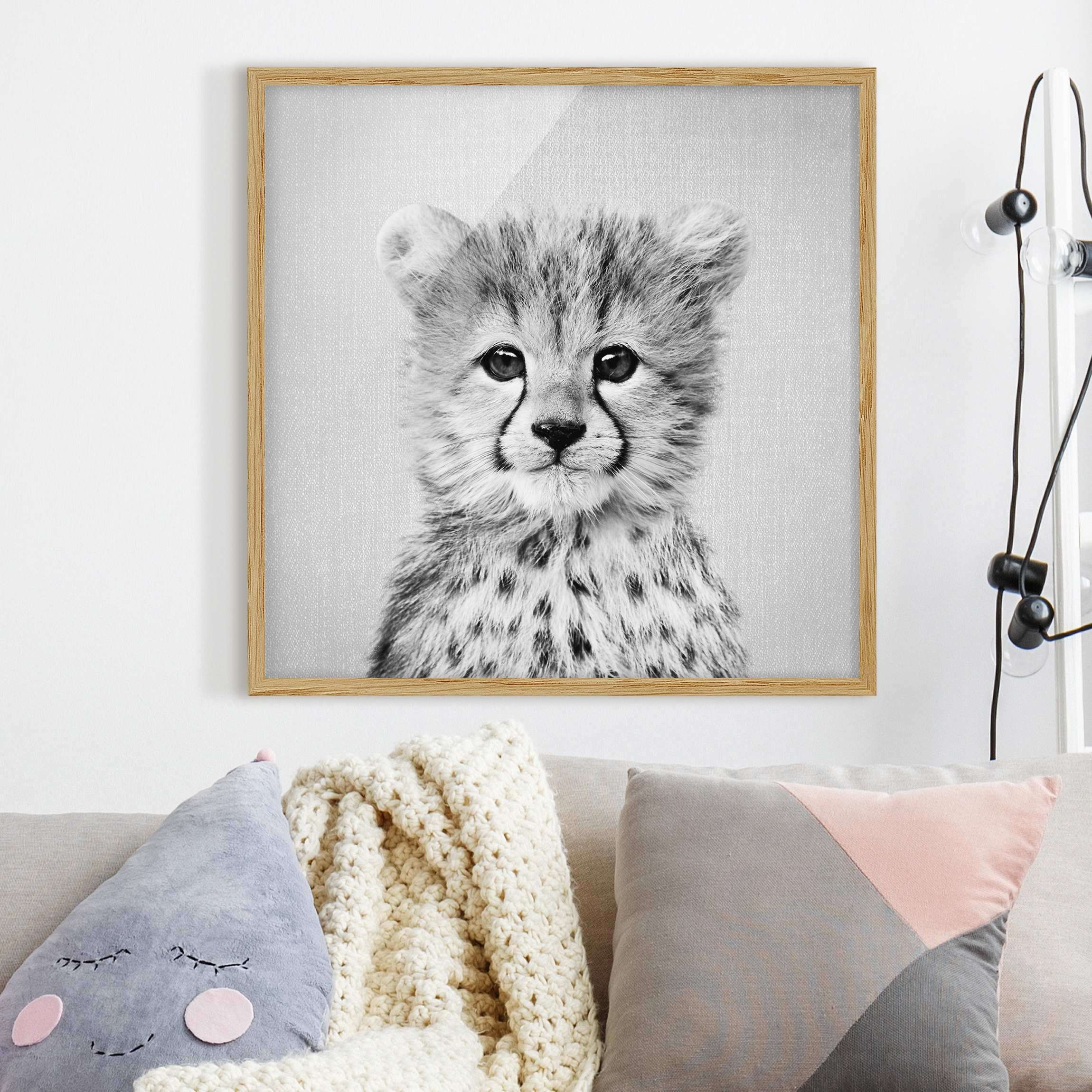 Bild mit Rahmen Baby Gepard Gino Schwarz Weiß