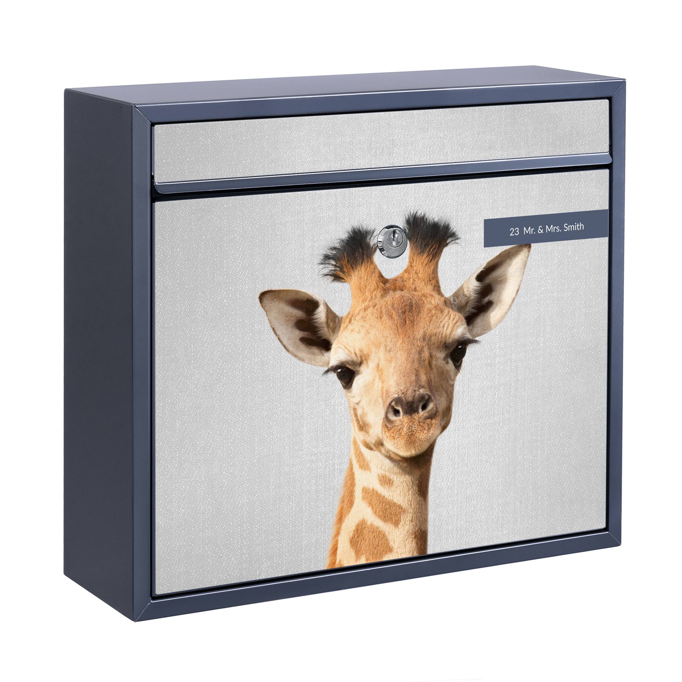 Briefkasten mit eigenem Text Baby Giraffe Gandalf