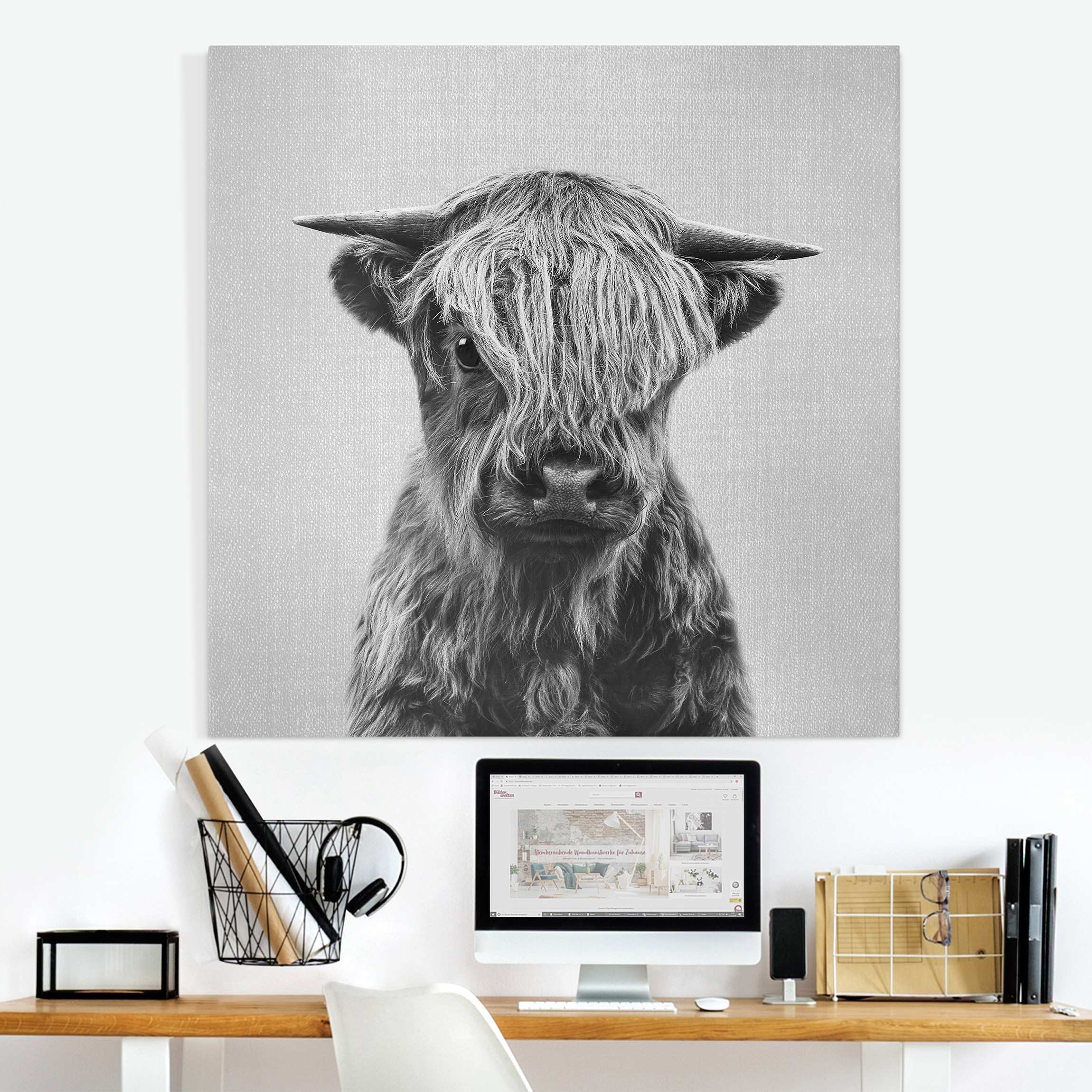 Leinwandbild Baby Hochlandrind Henri Schwarz Weiß