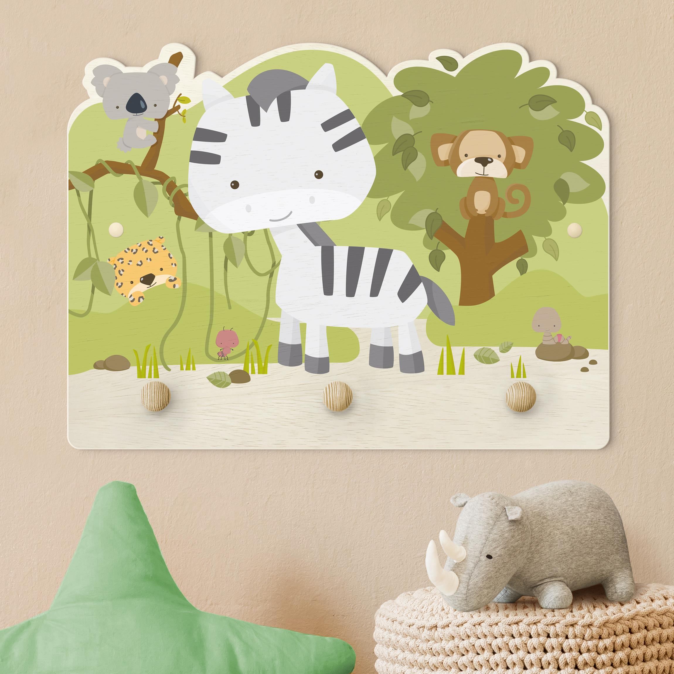 Kindergarderobe Holz Baby Zebra in der Savanne