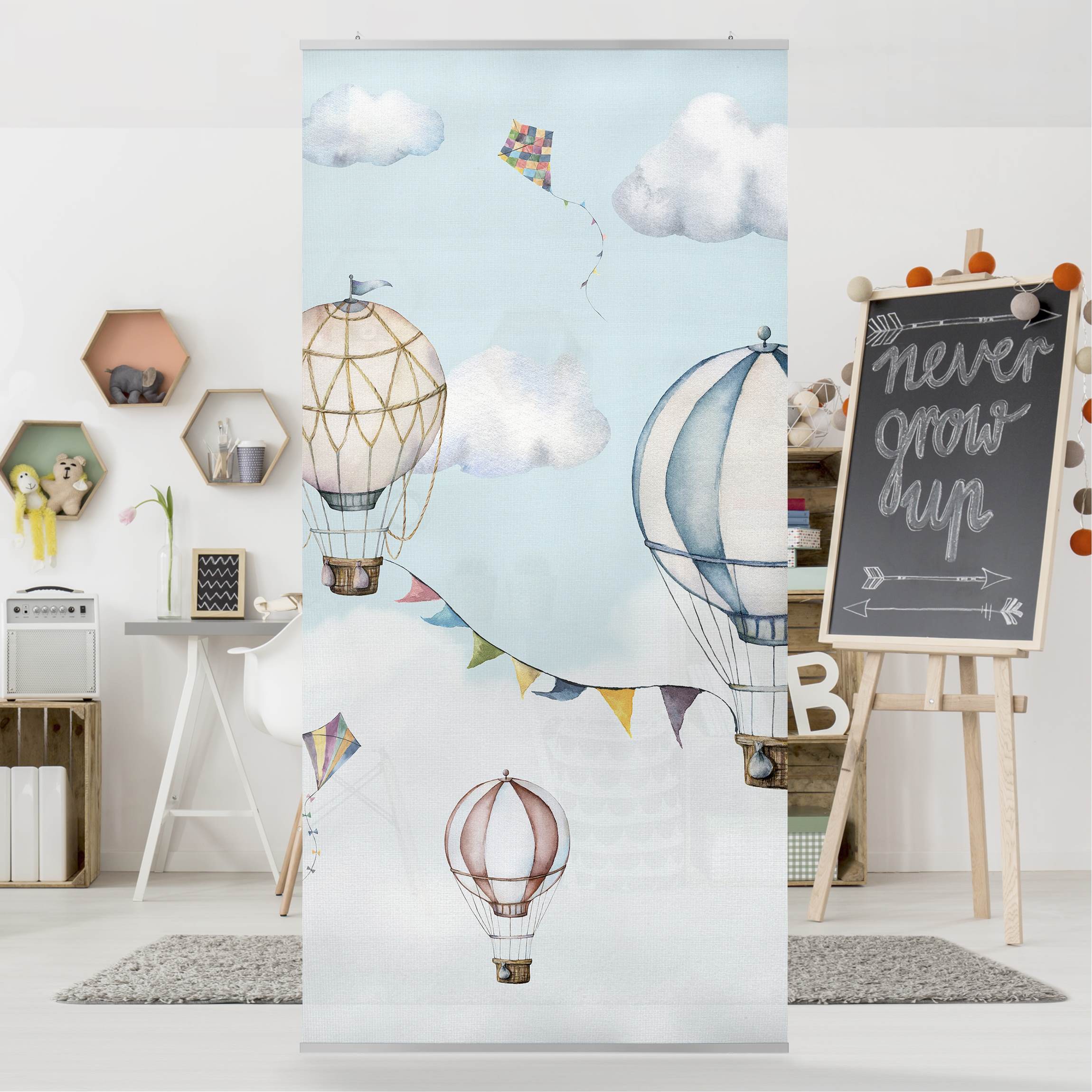 Raumteiler Ballonparty zwischen den Wolken