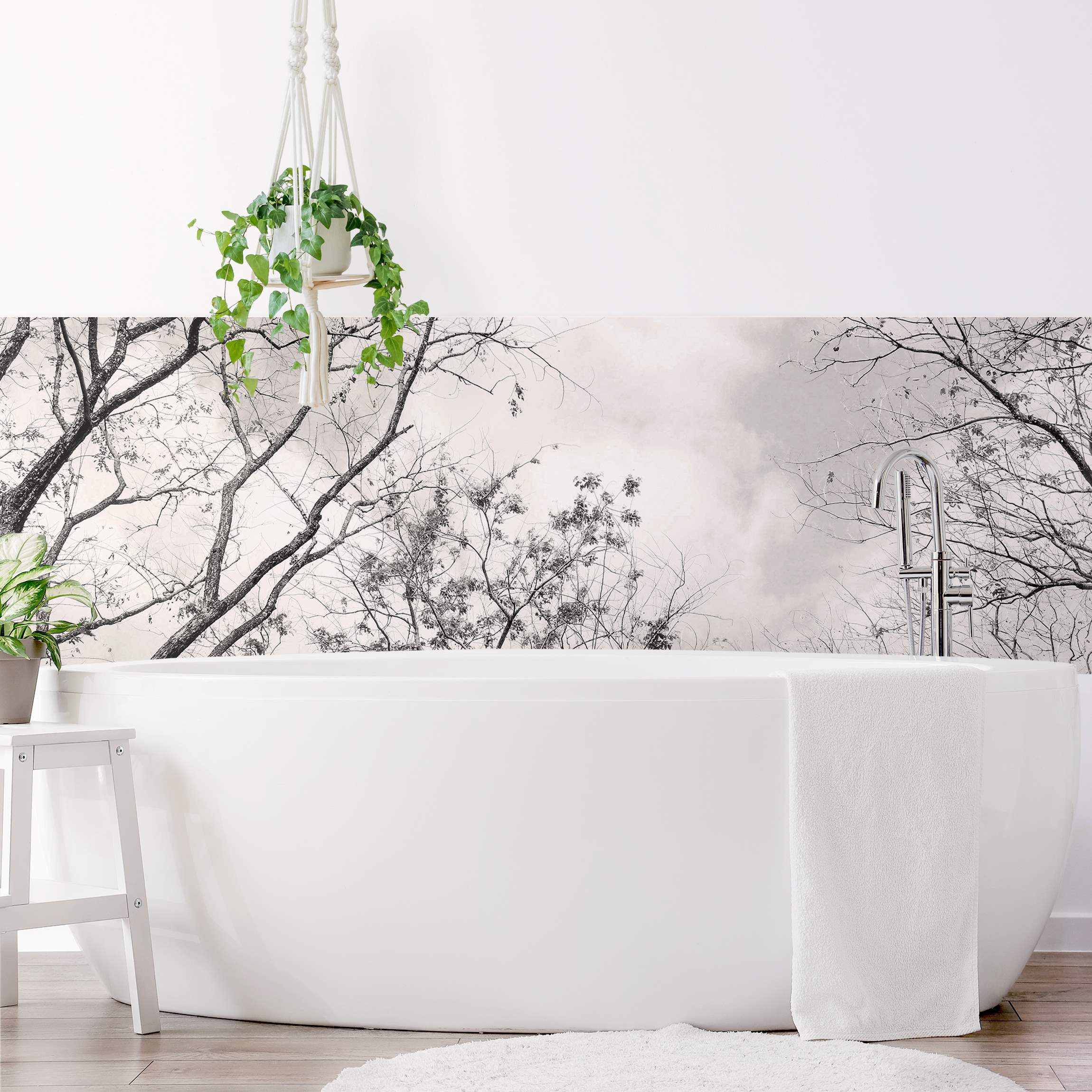 Wandverkleidung Bad Baumkronen im Himmel in Warmgrau