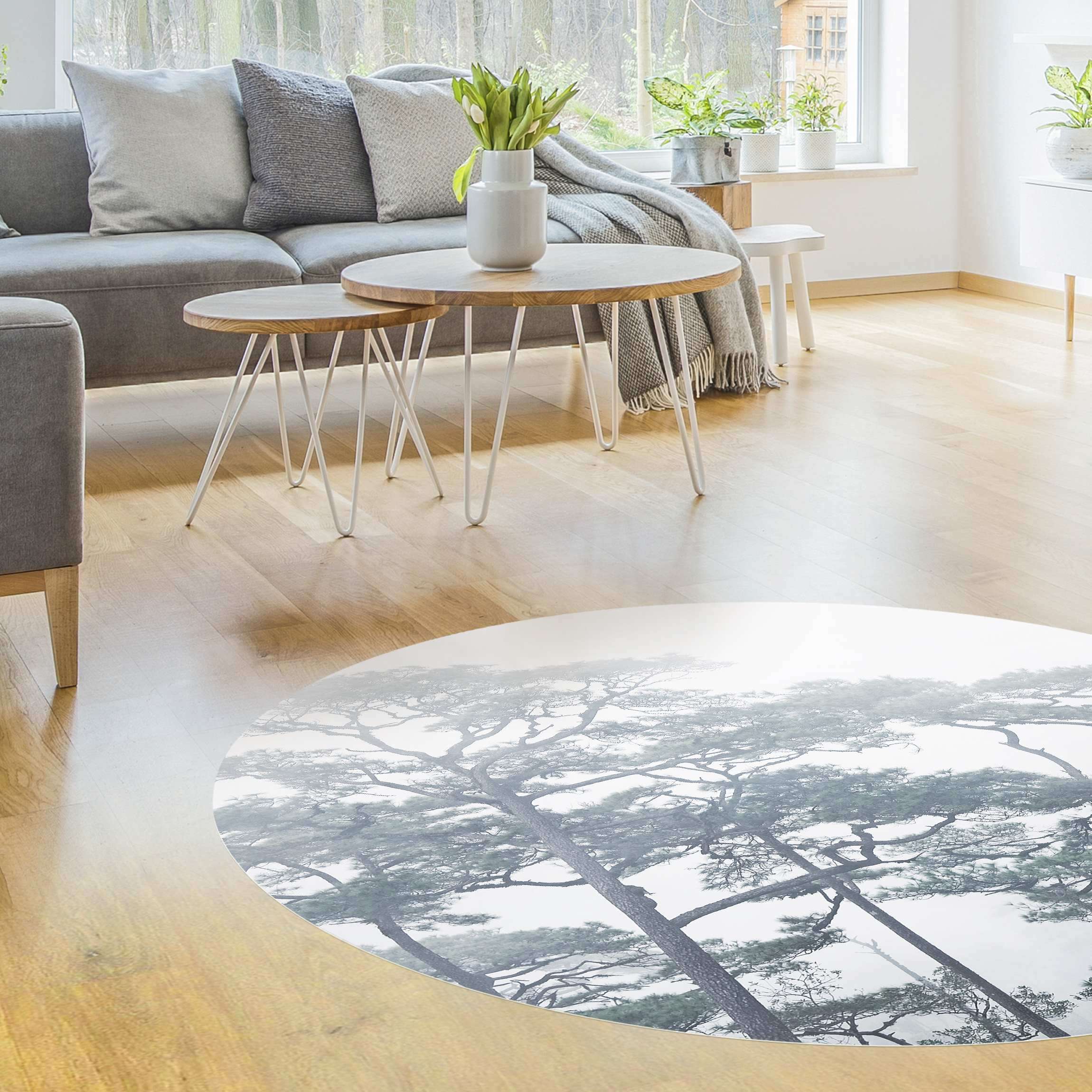 Runder Vinyl-Teppich Baumkronen im Nebel