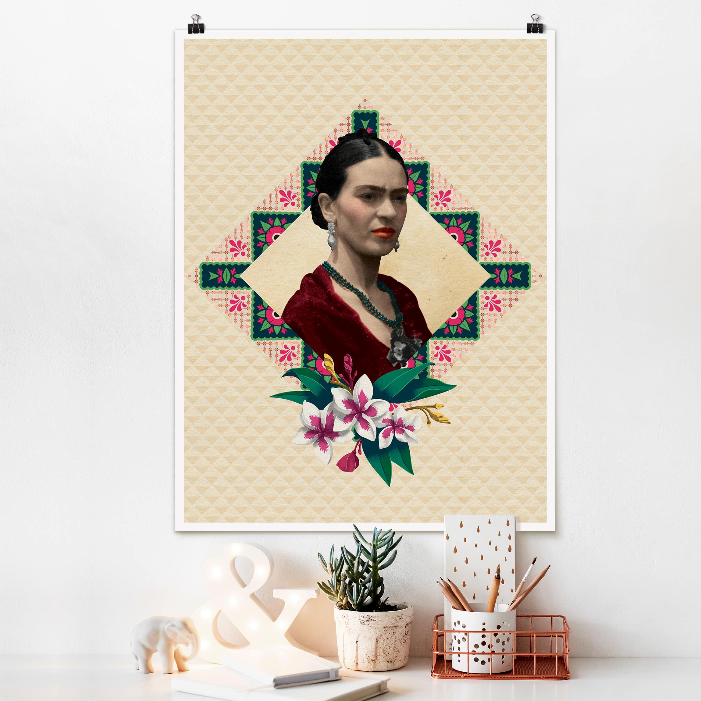 Poster - Hochformat Frida Kahlo - Blumen und Geometrie