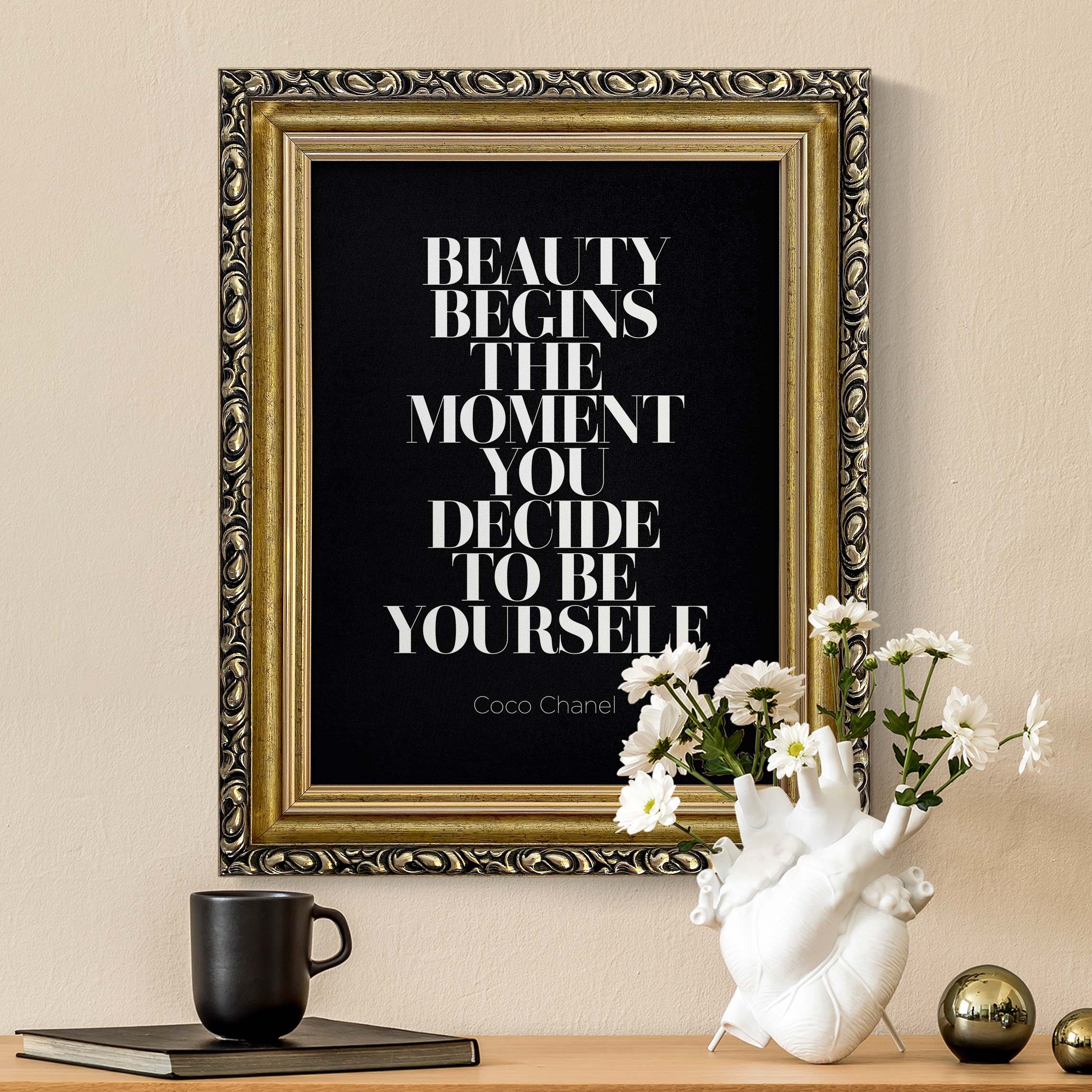 Leinwandbild in Barockrahmen Be yourself Coco Chanel Schwarz