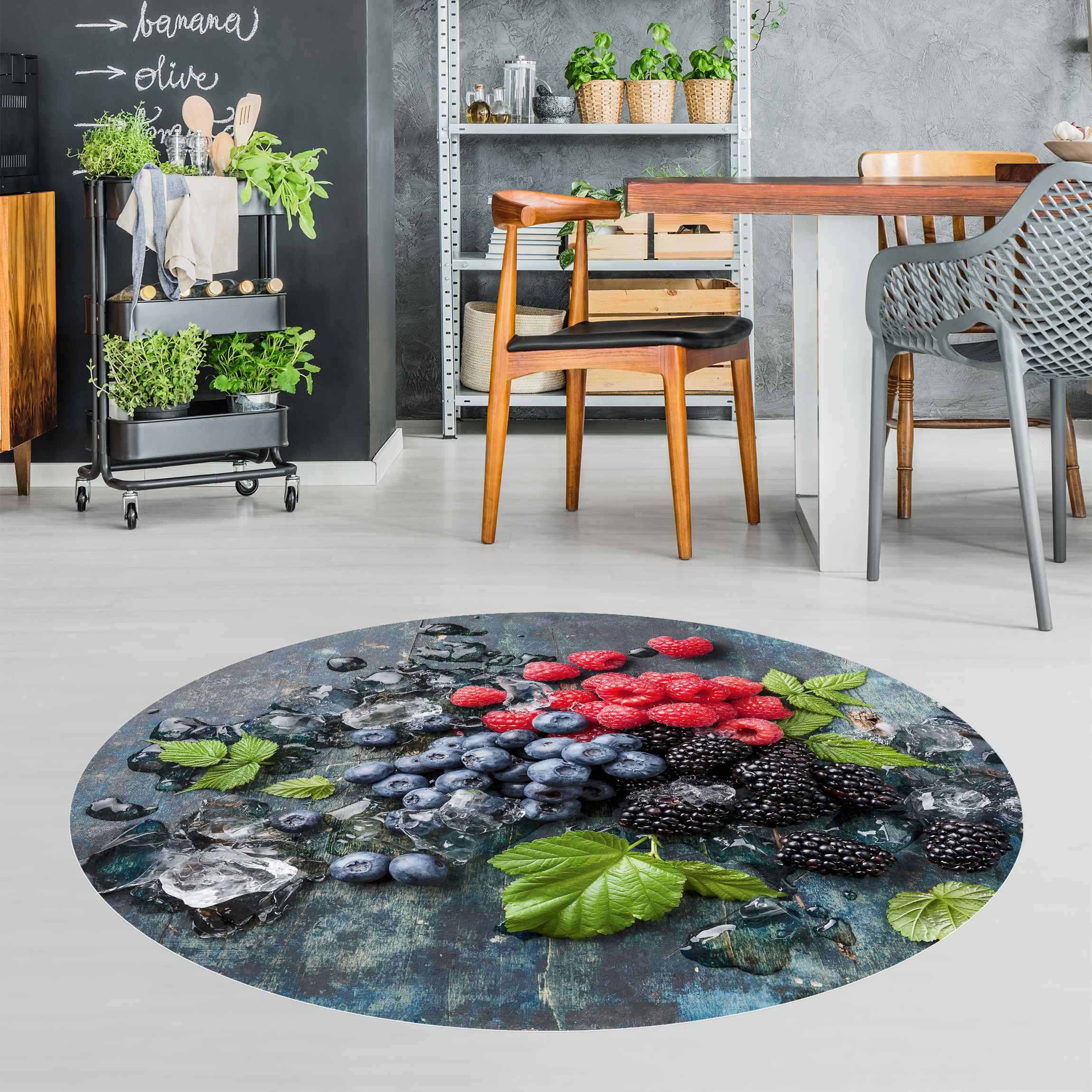 Runder Vinyl-Teppich Beerenmischung mit Eiswürfeln Holz