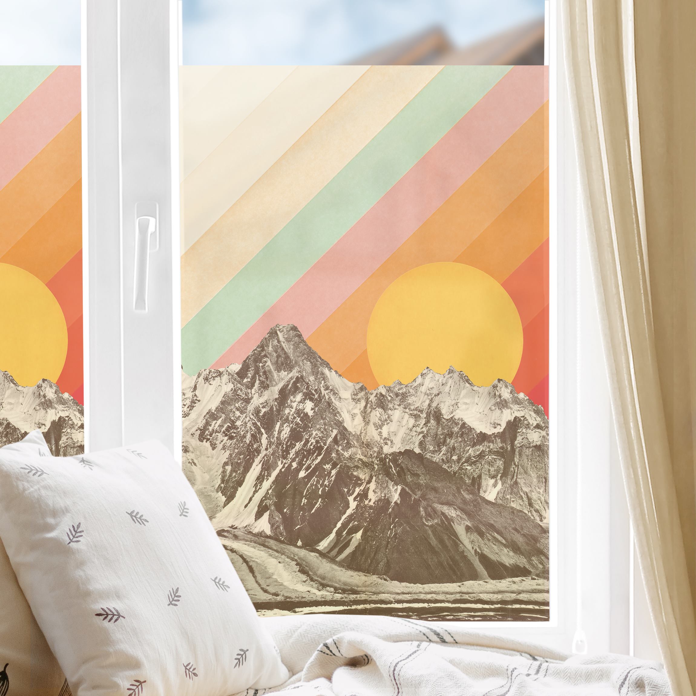 Fensterfolie Berge mit buntem Himmel