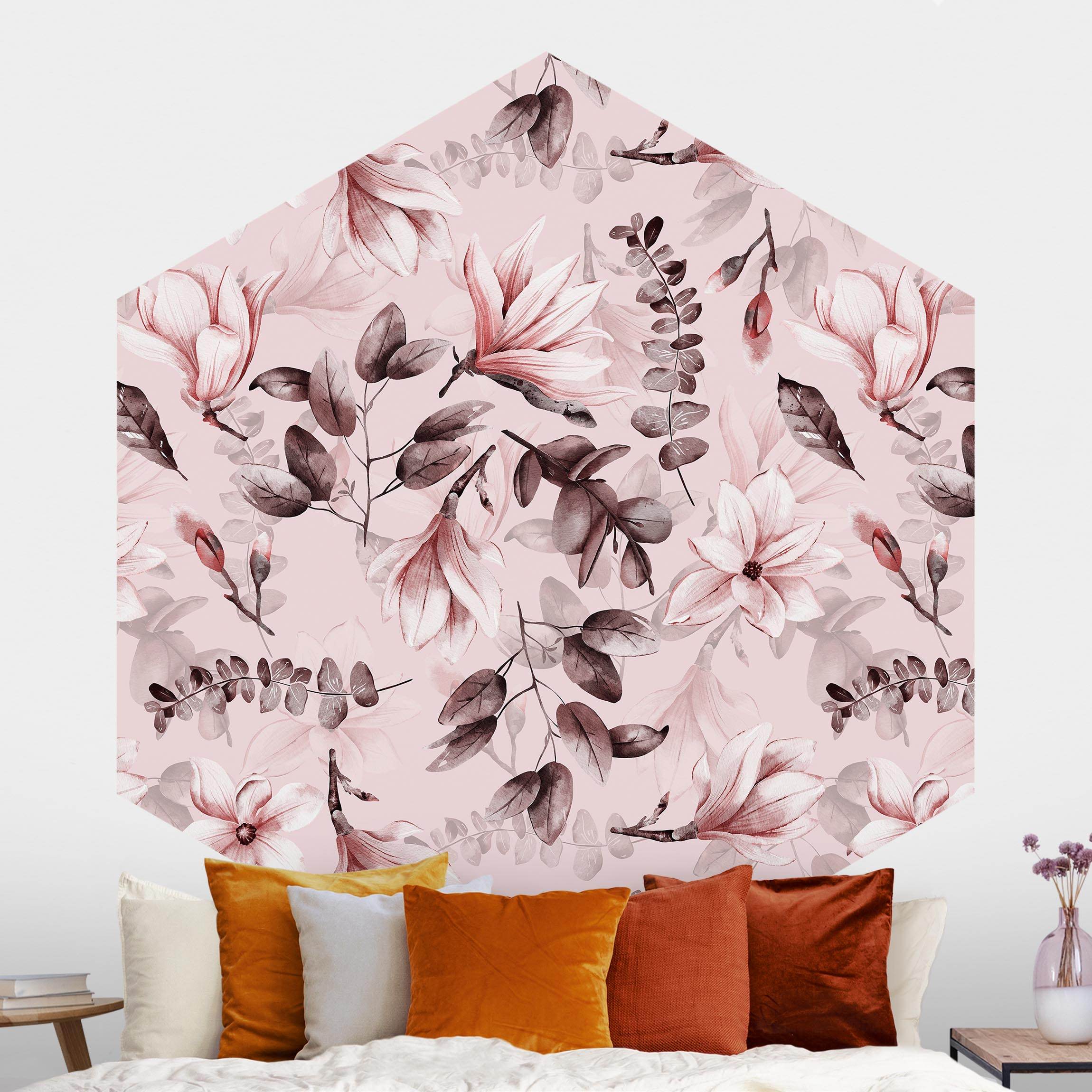 Hexagon Mustertapete Blüten mit Grauen Blättern vor Rosa