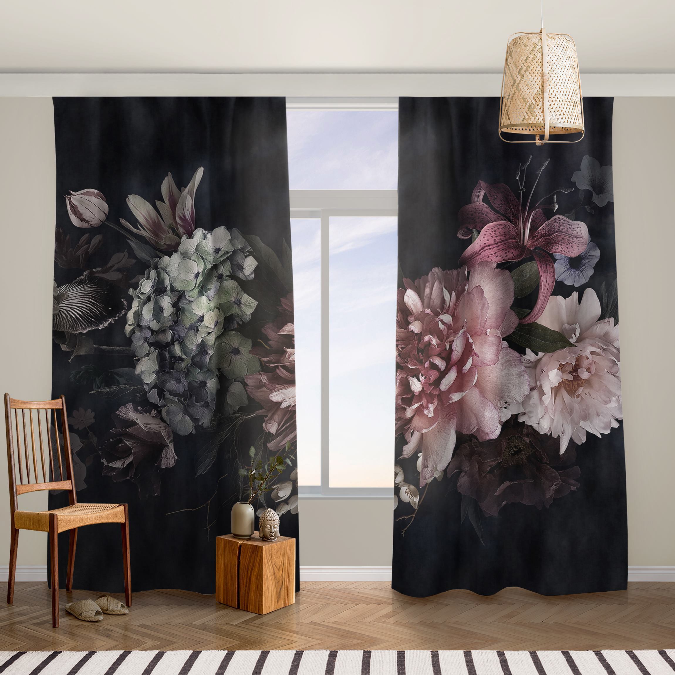 Vorhang Blumen mit Nebel auf Schwarz
