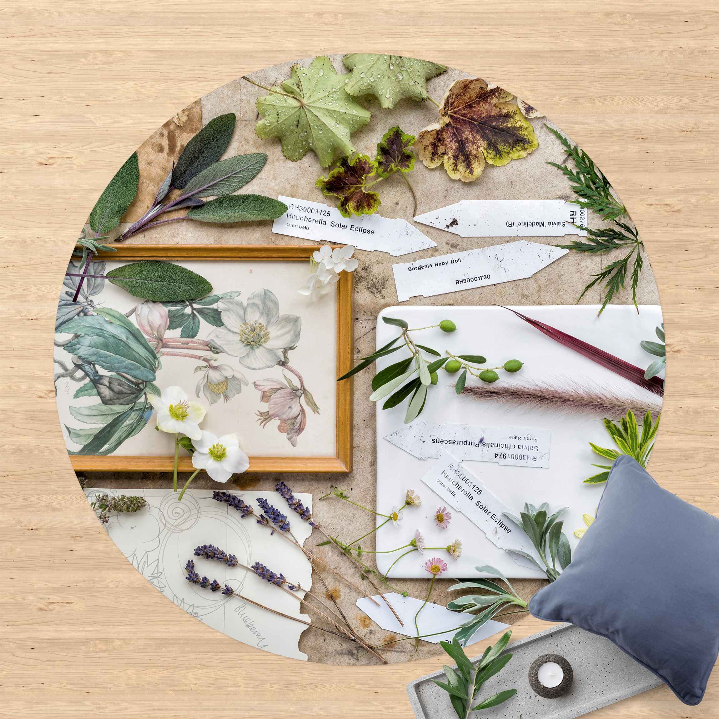 Runder Vinyl-Teppich Blumen und Gartenkräuter Vintage