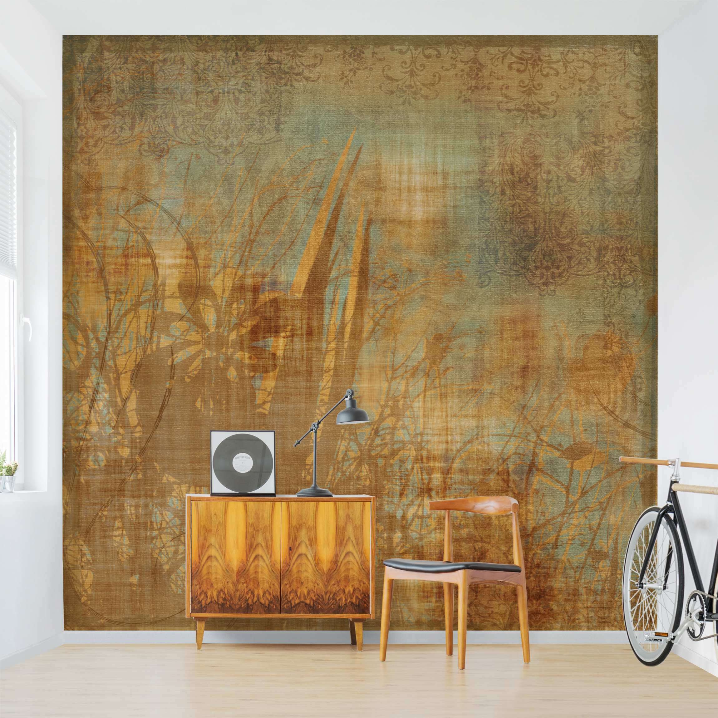 Mustertapete Blumen unter Ornamentstruktur