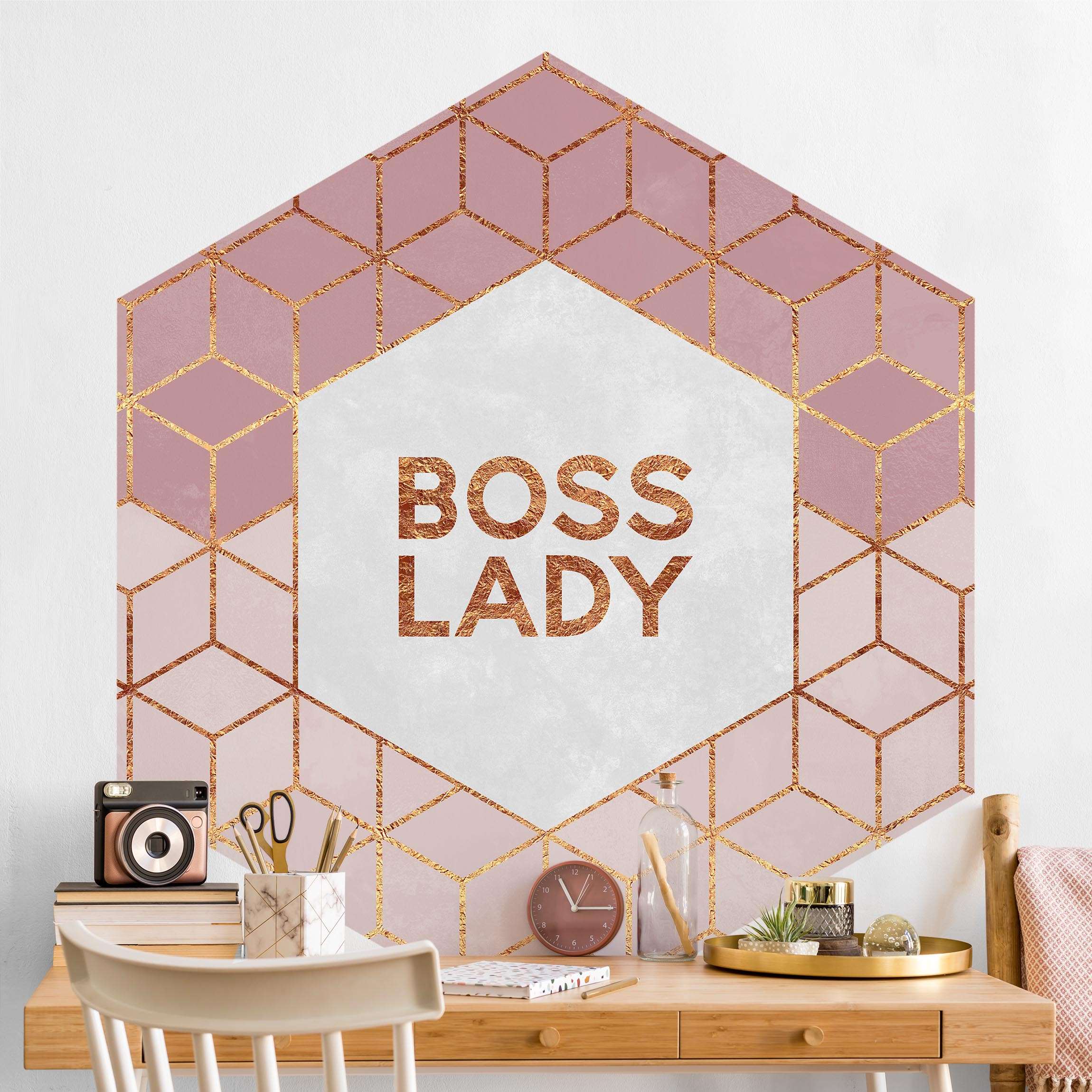 Hexagon Mustertapete selbstklebend Boss Lady Sechsecke Rosa