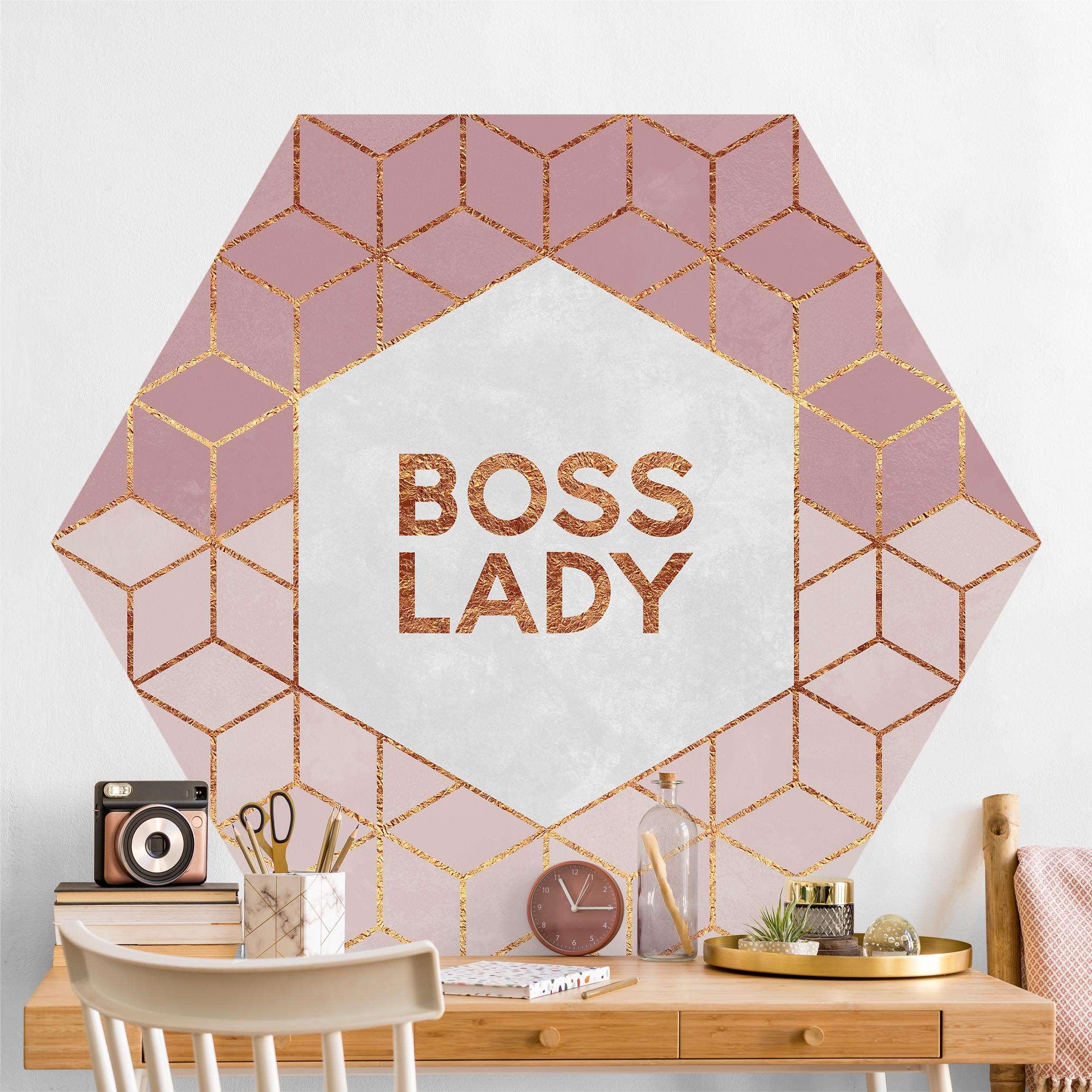 Hexagon Mustertapete selbstklebend Boss Lady Sechsecke Rosa