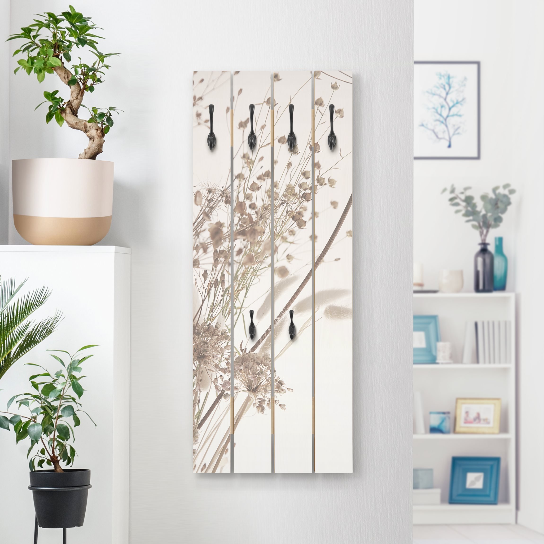 Wandgarderobe Bouquet aus Ziergras und Blüten