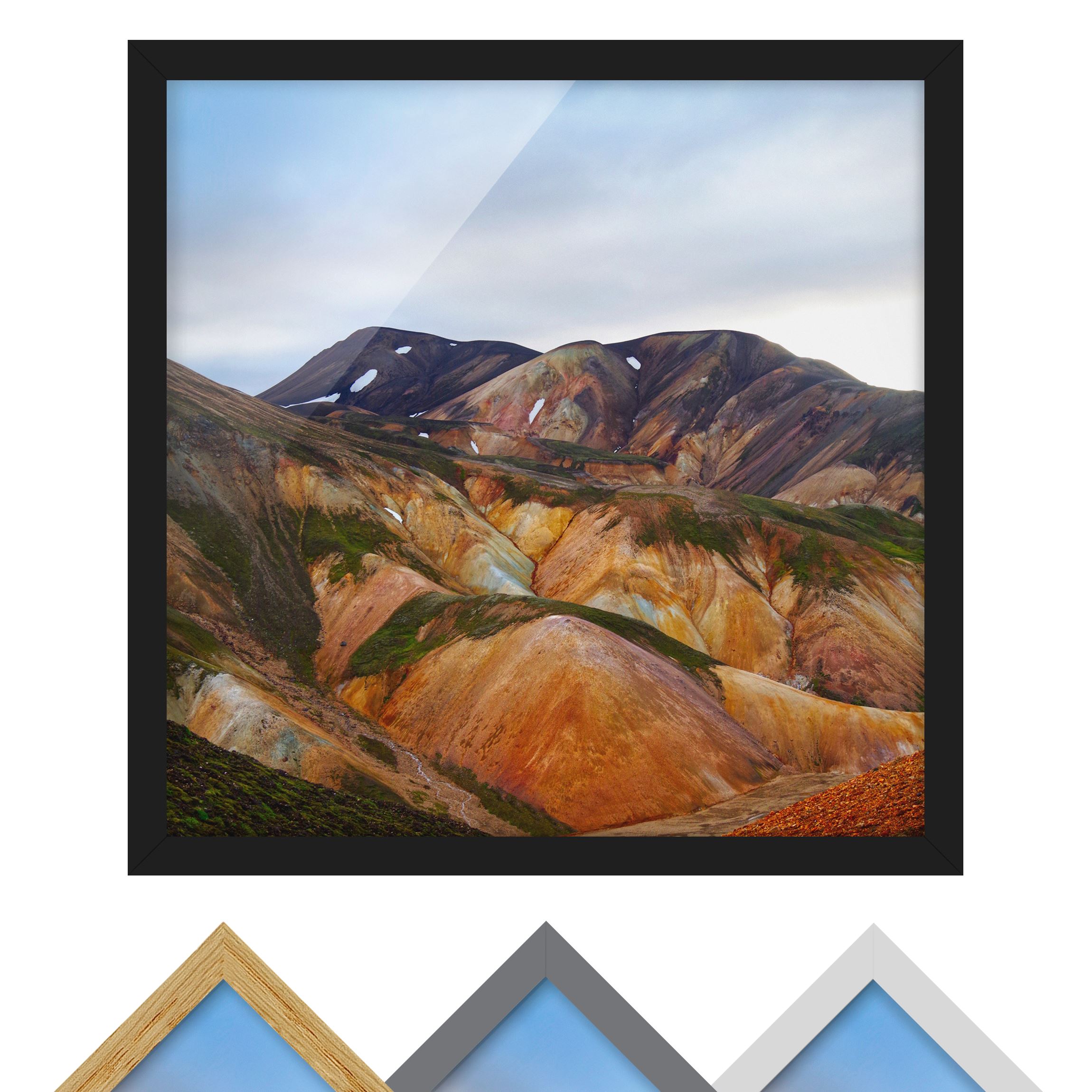 Bild mit Rahmen Bunte Berge in Island