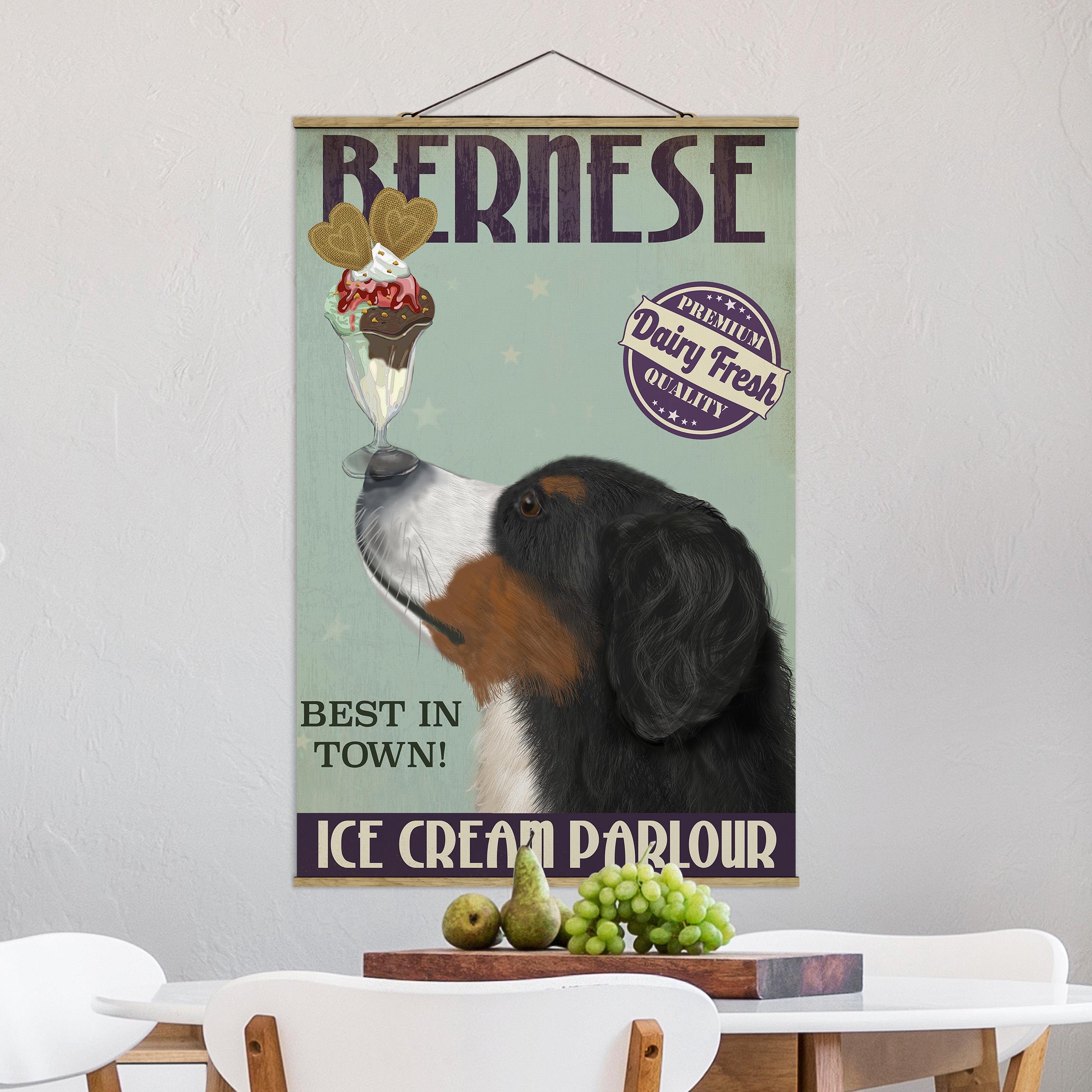 Stoffbild - Hochformat Berner Sennenhund mit Eis