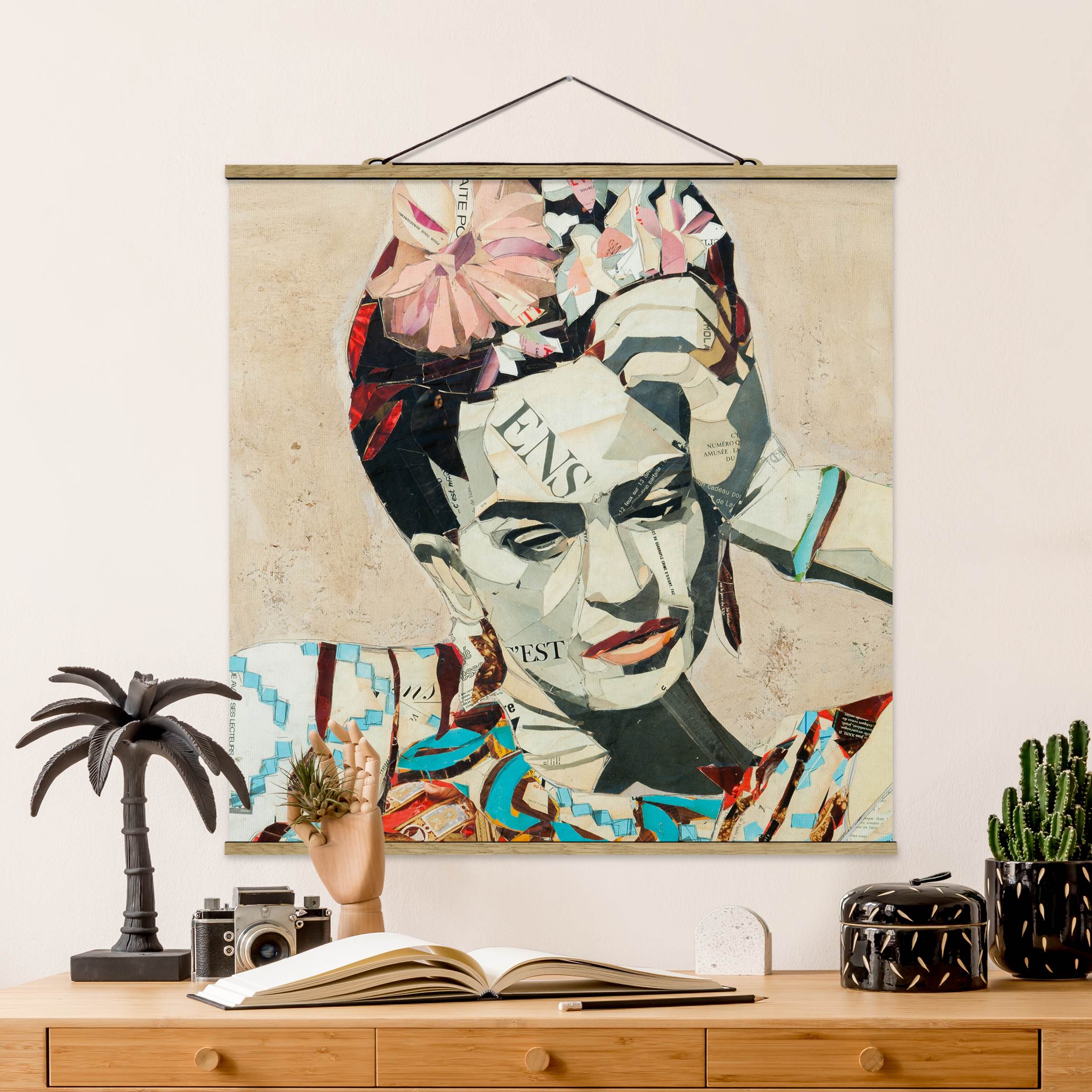 Stoffbild mit Posterleisten Frida Kahlo - Collage No.1