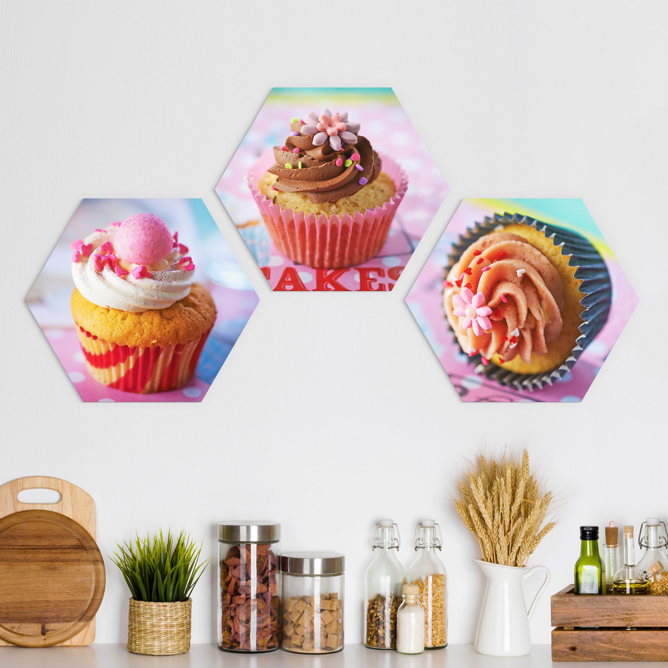 3-teiliges Hexagon-Alu-Dibond Bild Bunte Cupcakes