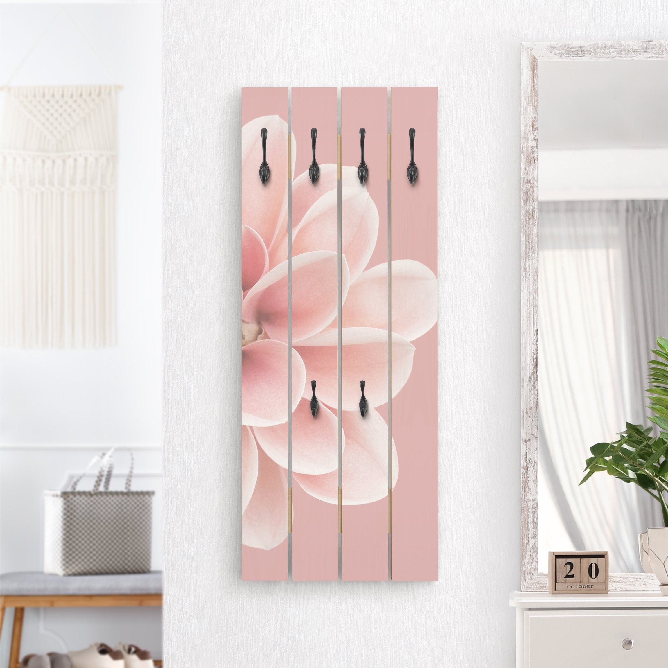 Wandgarderobe Dahlie auf Blush Rosa