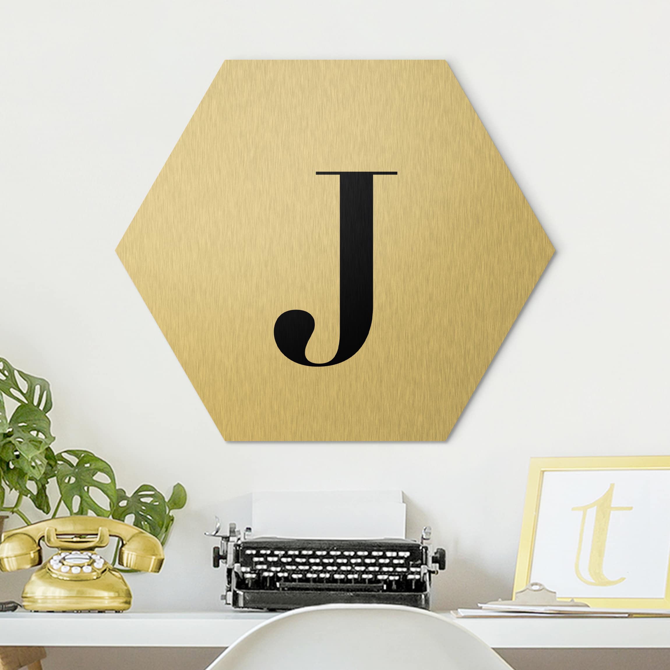 Hexagon-Alu-Dibond Bild Buchstabe Serif Weiß J