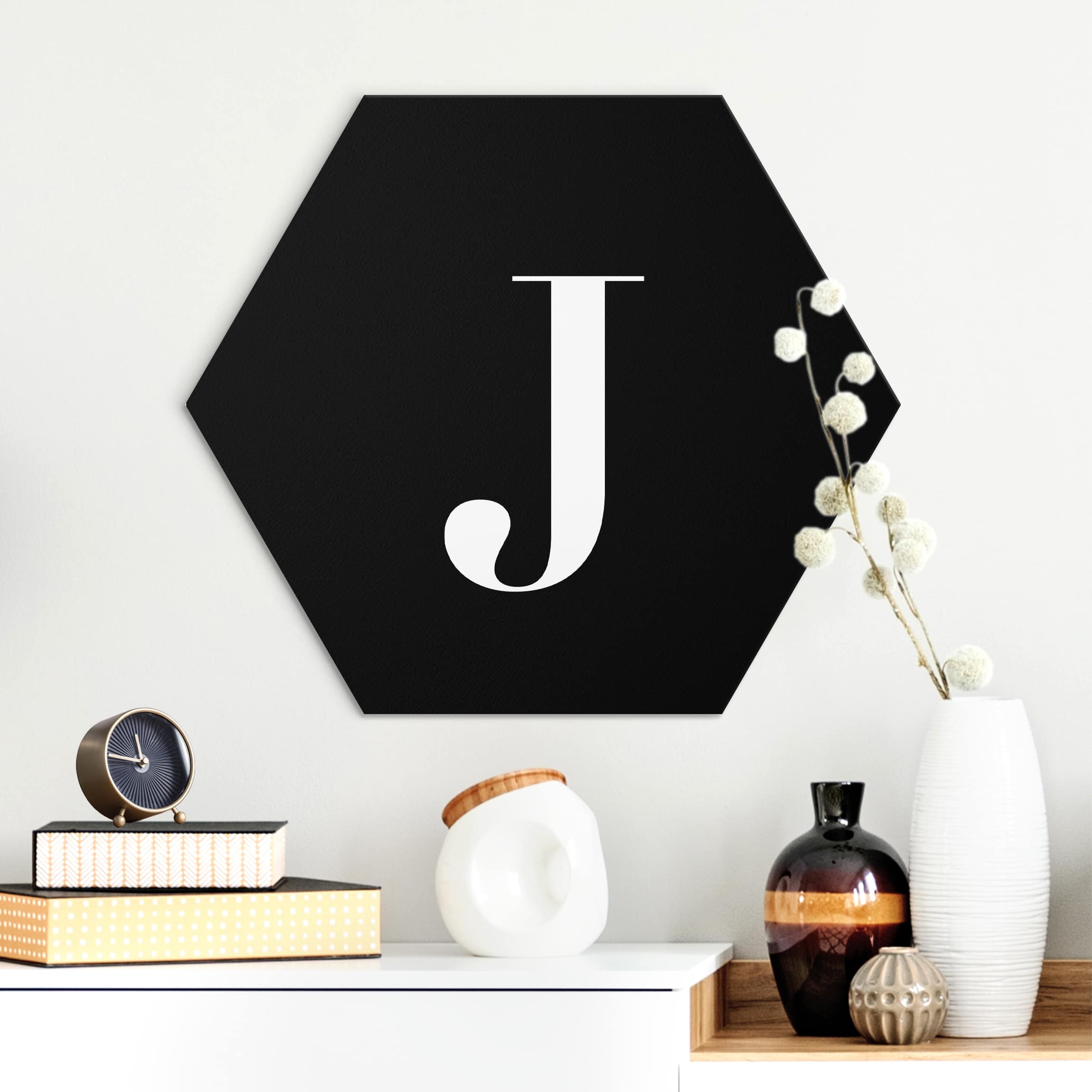 Hexagon-Alu-Dibond Bild Buchstabe Serif Schwarz J