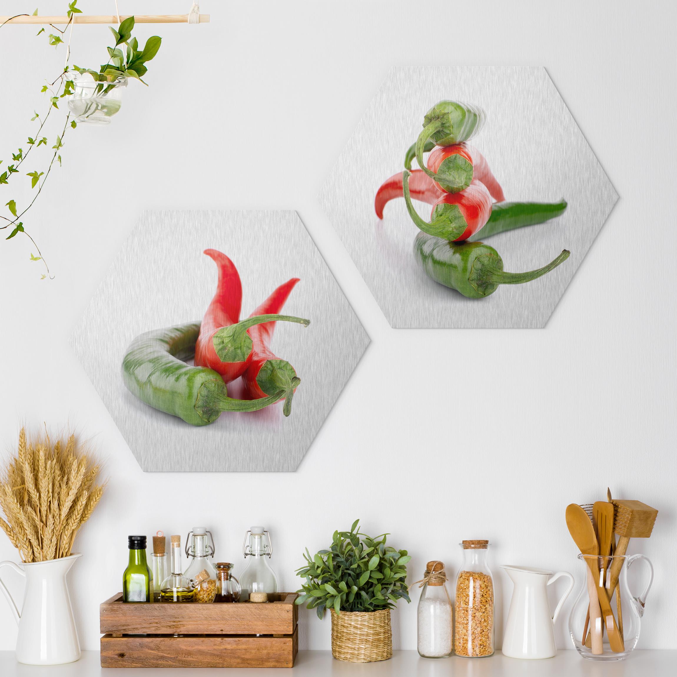 2-teiliges Hexagon-Alu-Dibond Bild Rote und grüne Peperoni