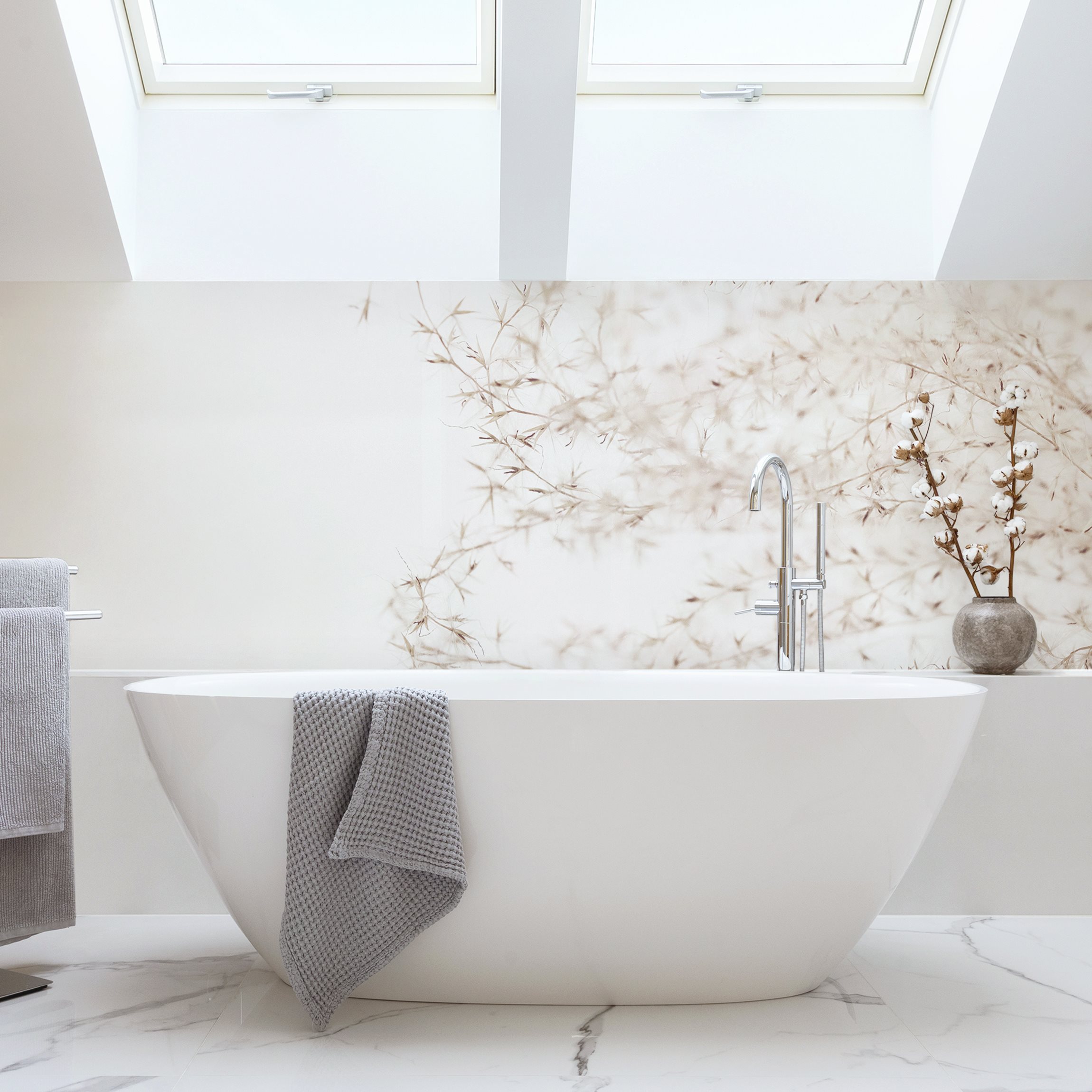 Wandverkleidung Bad Ein Windhauch im Gras