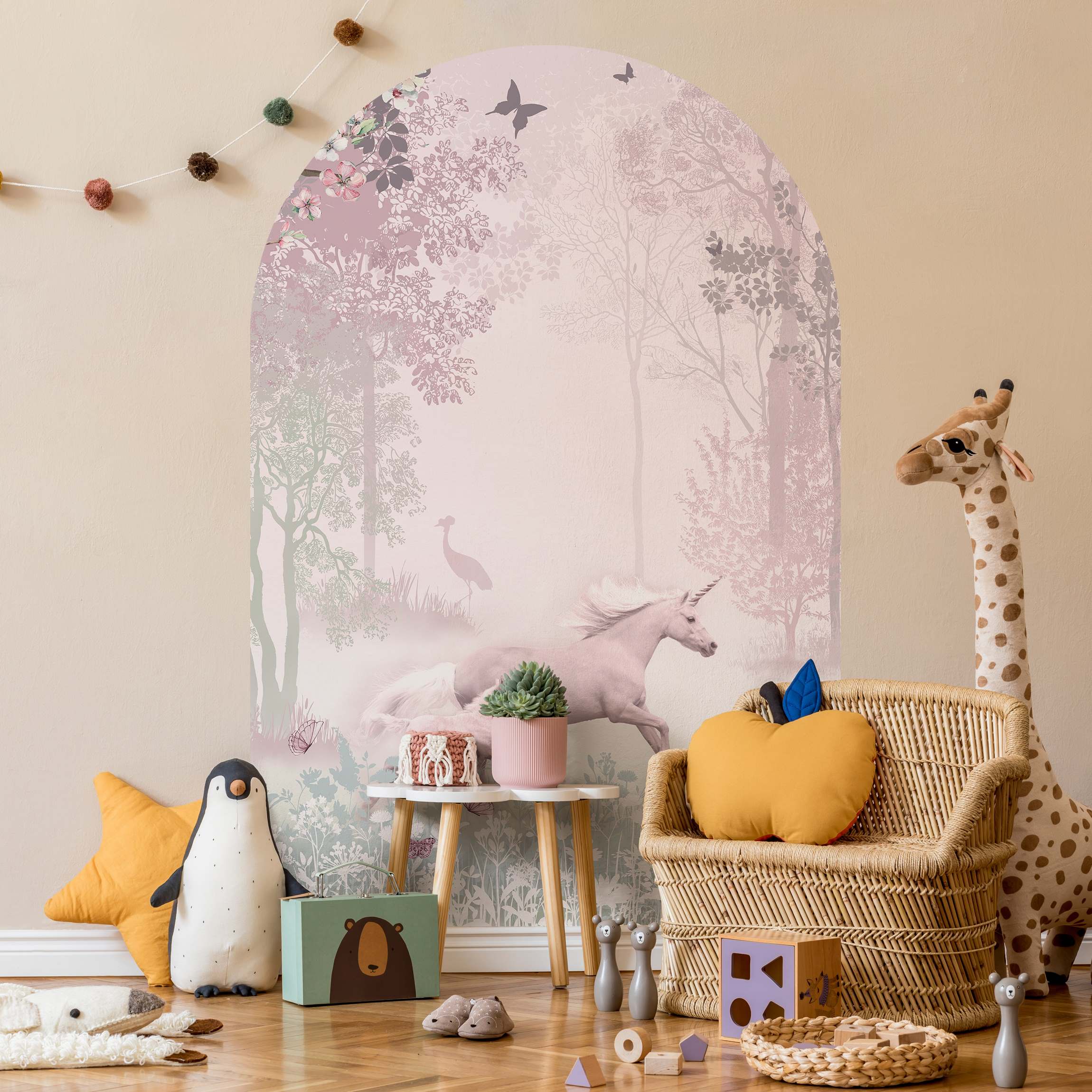 Rundbogen Tapete Einhorn auf Blumenwiese in Rosa