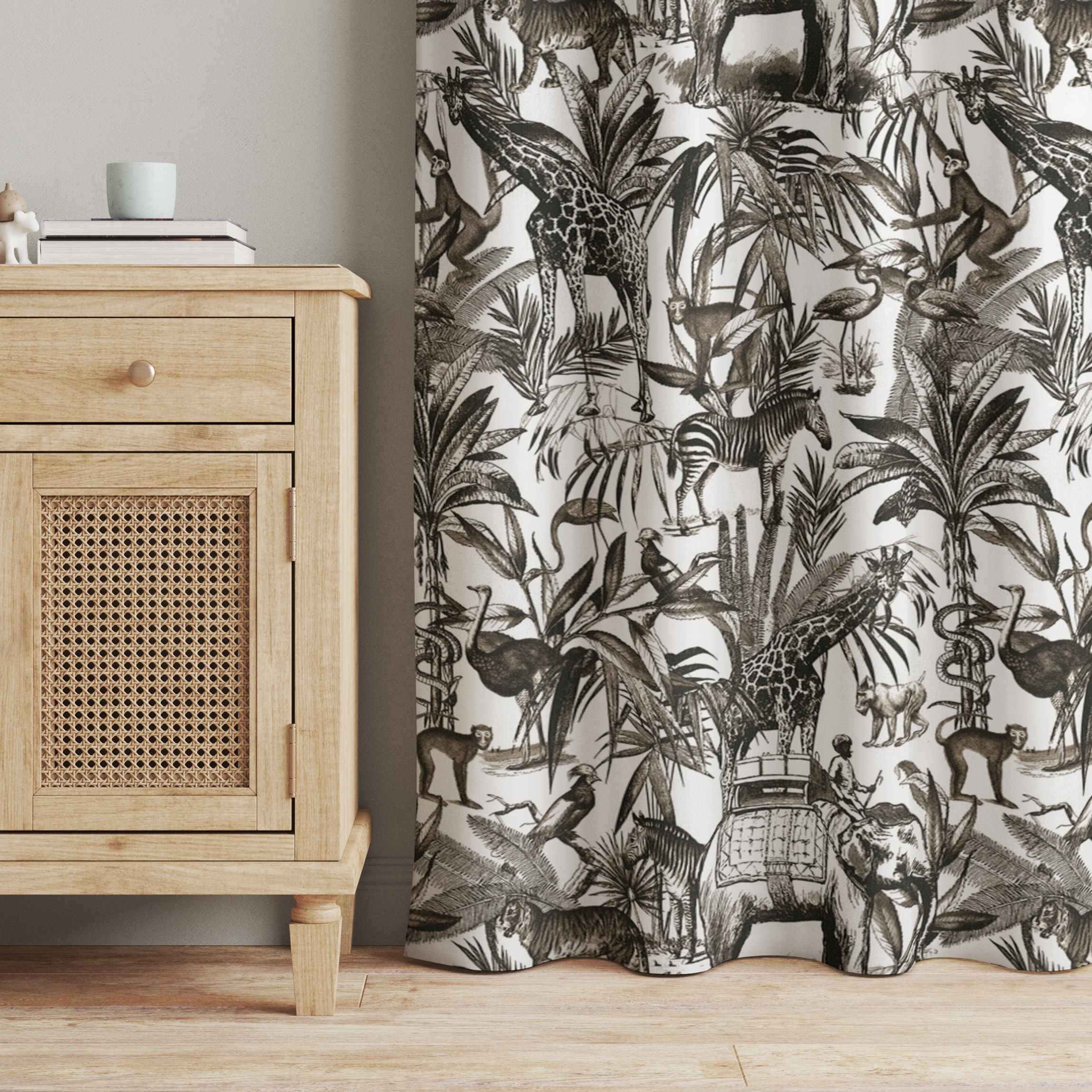 Vorhang Elefanten Giraffen Zebras und Tiger Schwarz-Weiß mit Braunton