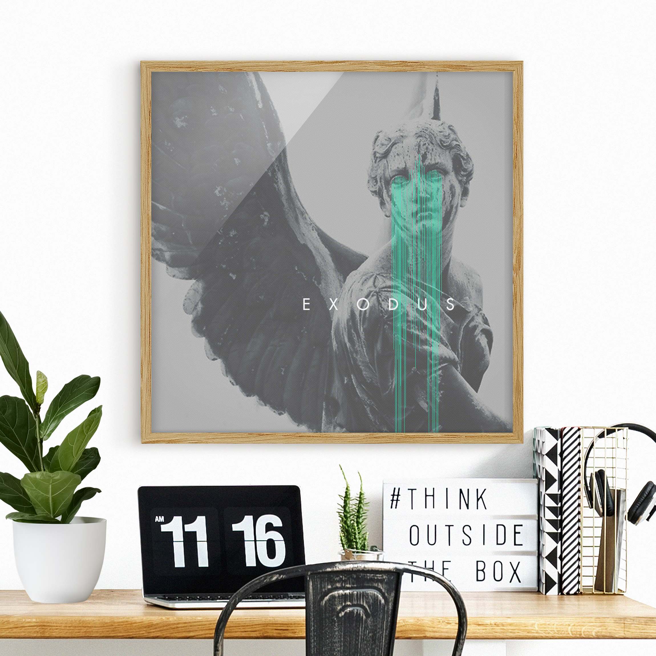 Bild mit Rahmen Engel mit digitalen Tränen