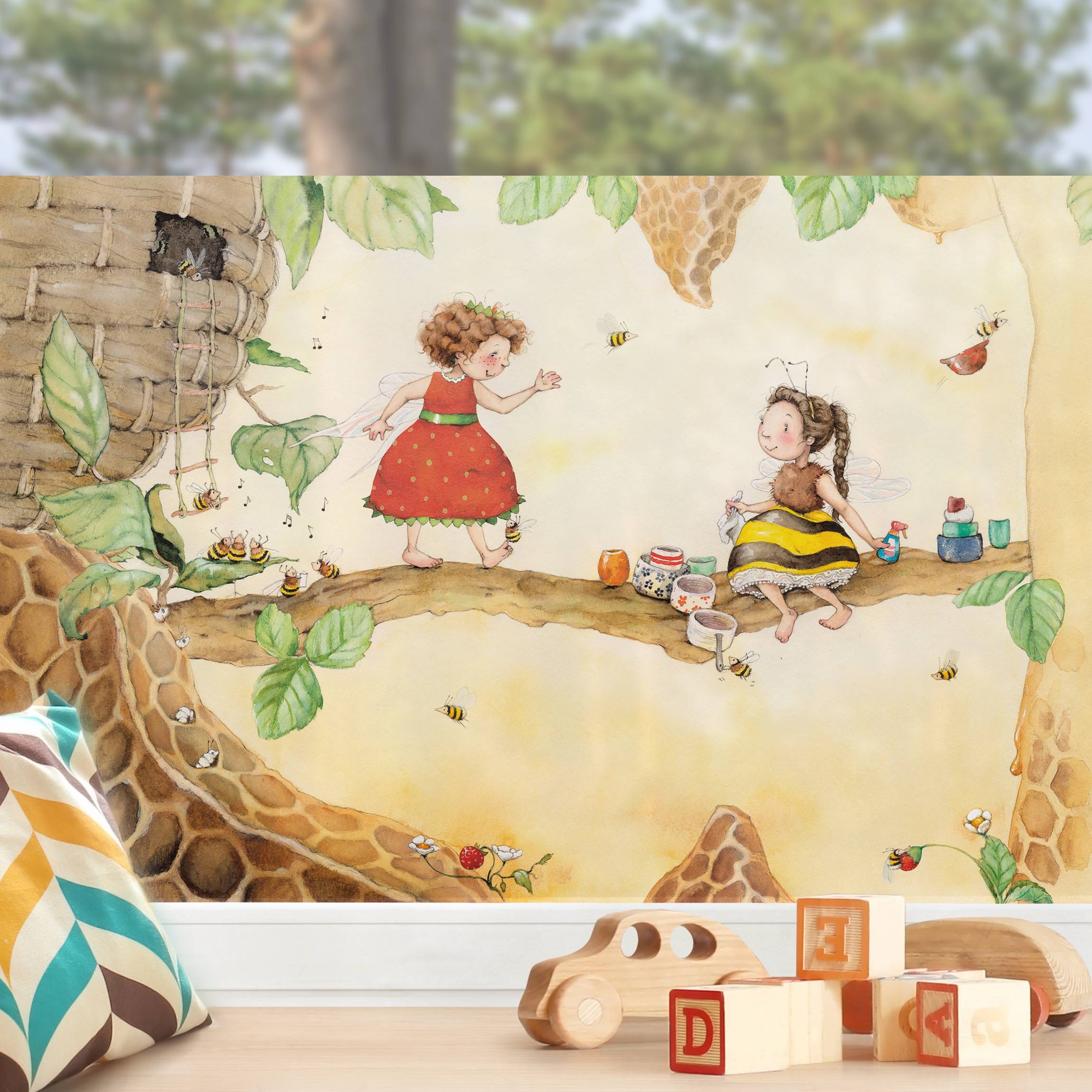 Fensterfolie Erdbeerinchen Erdbeerfee - Bei der Bienenfee