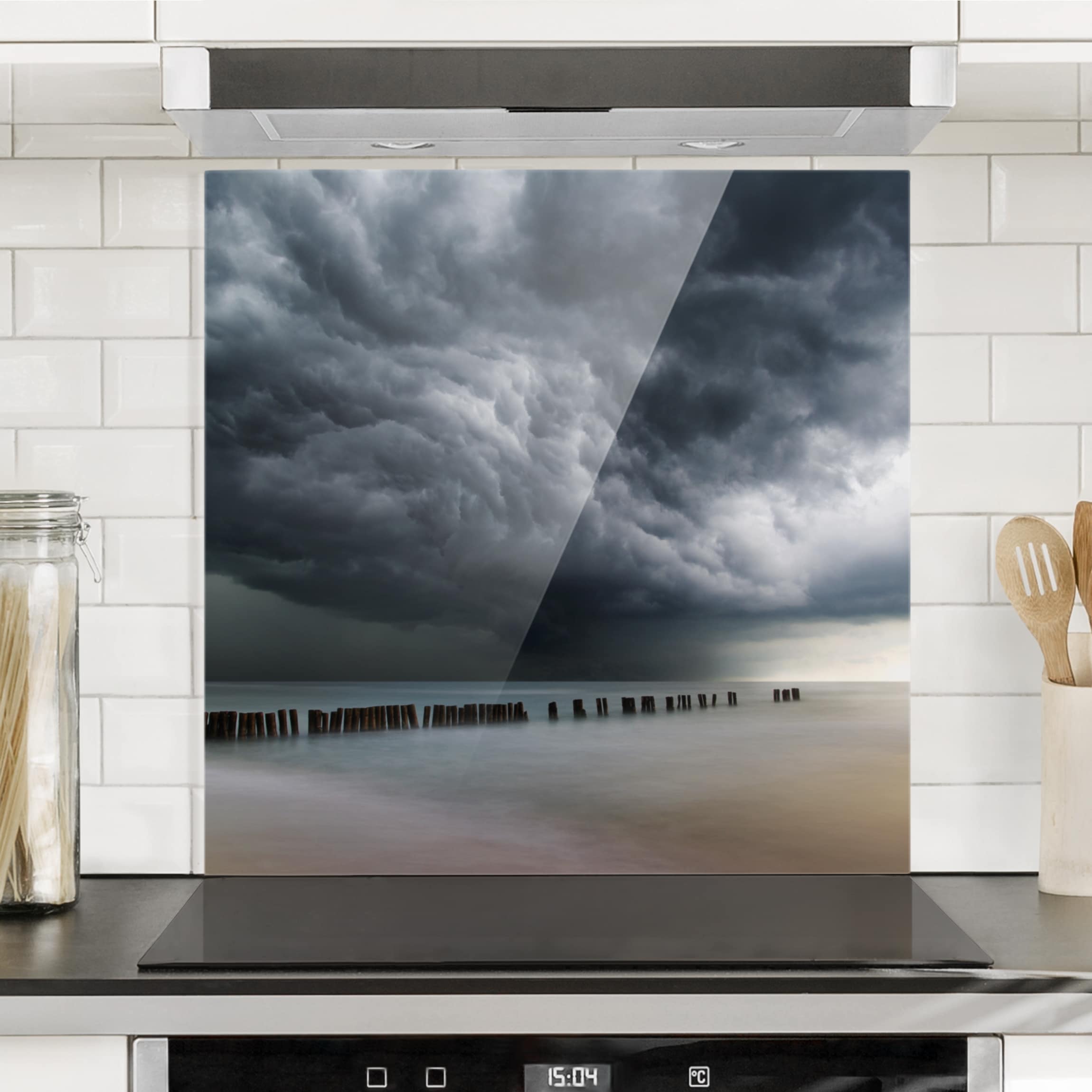 Spritzschutz Sturmwolken über der Ostsee