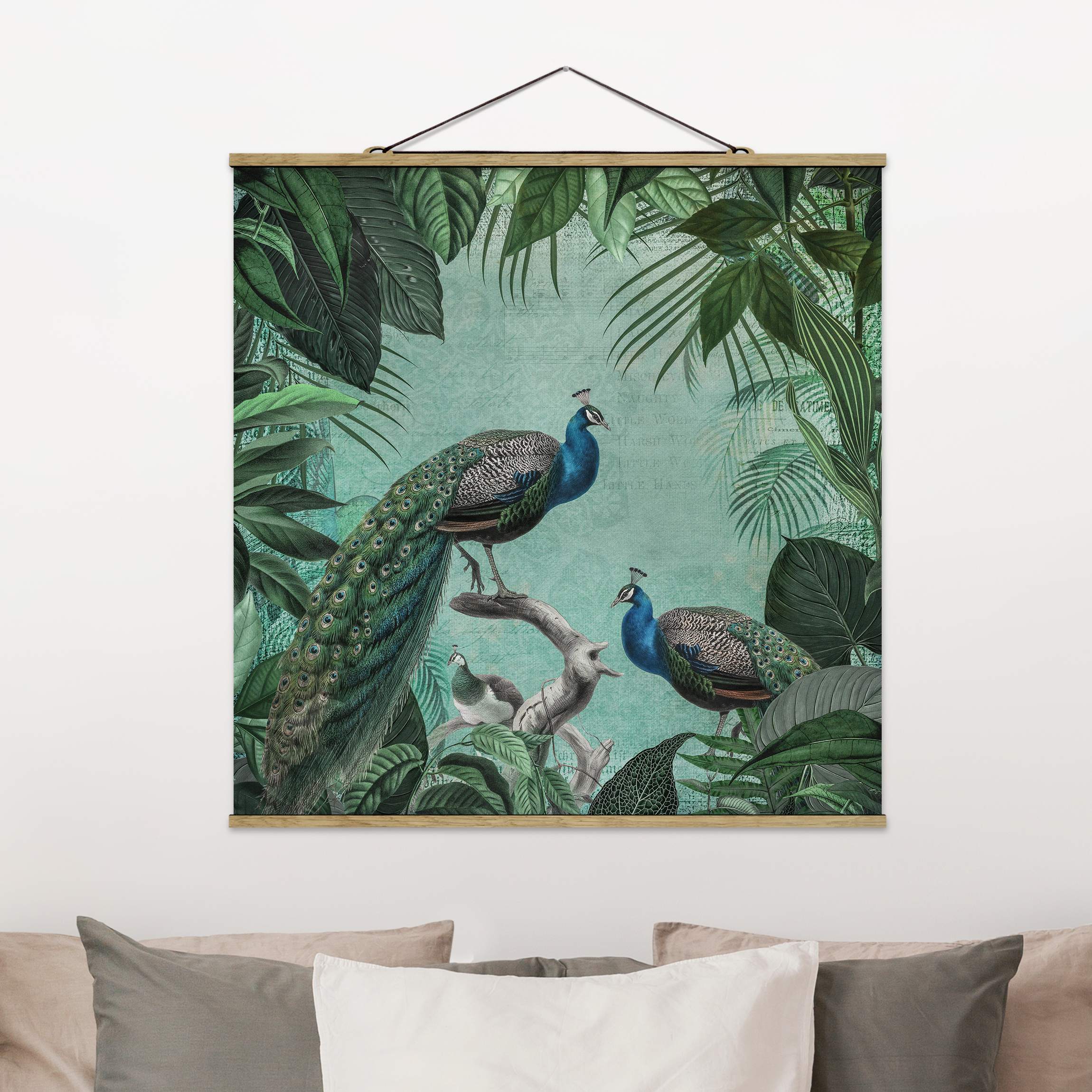 Stoffbild mit Posterleisten Shabby Chic Collage - Edler Pfau