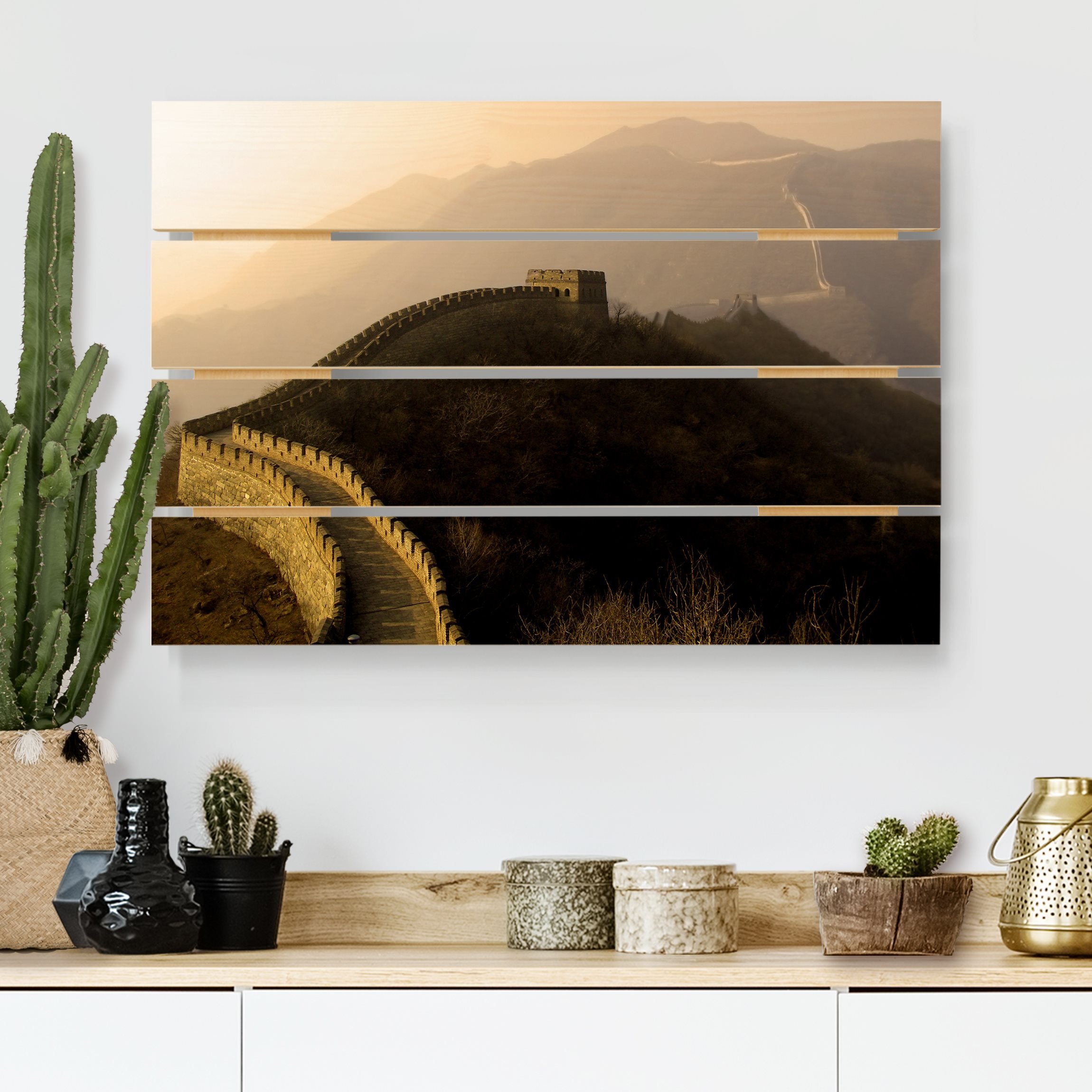 Holzbild Plankenoptik - Querformat Sonnenaufgang über der chinesischen Mauer