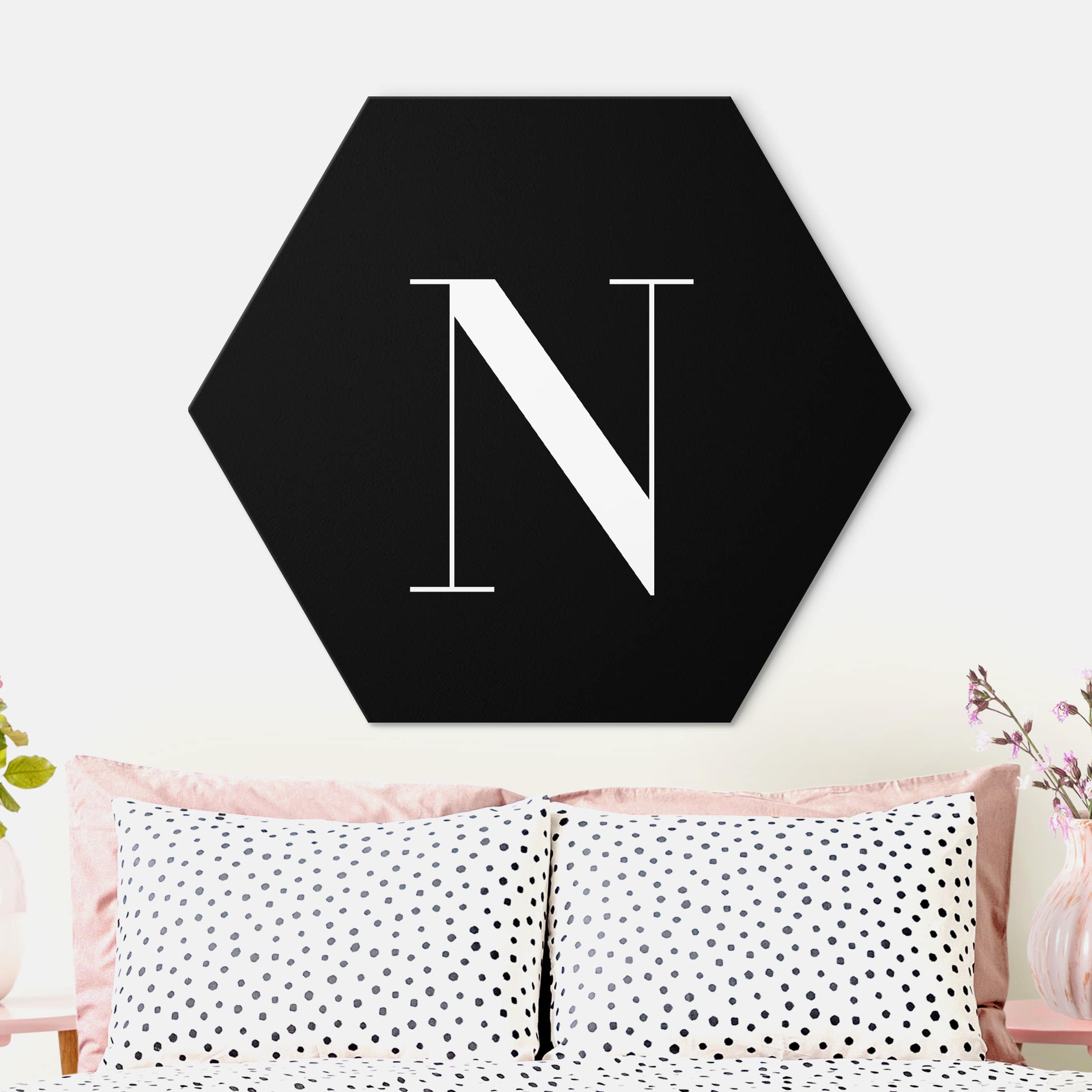 Hexagon-Alu-Dibond Bild Buchstabe Serif Schwarz N