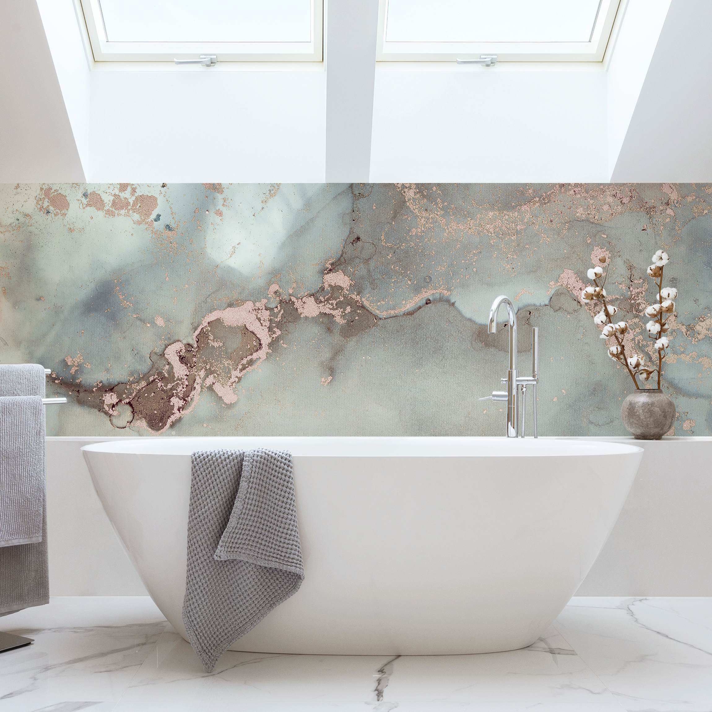 Wandverkleidung Bad Farbexperimente Marmor Pastell und Gold